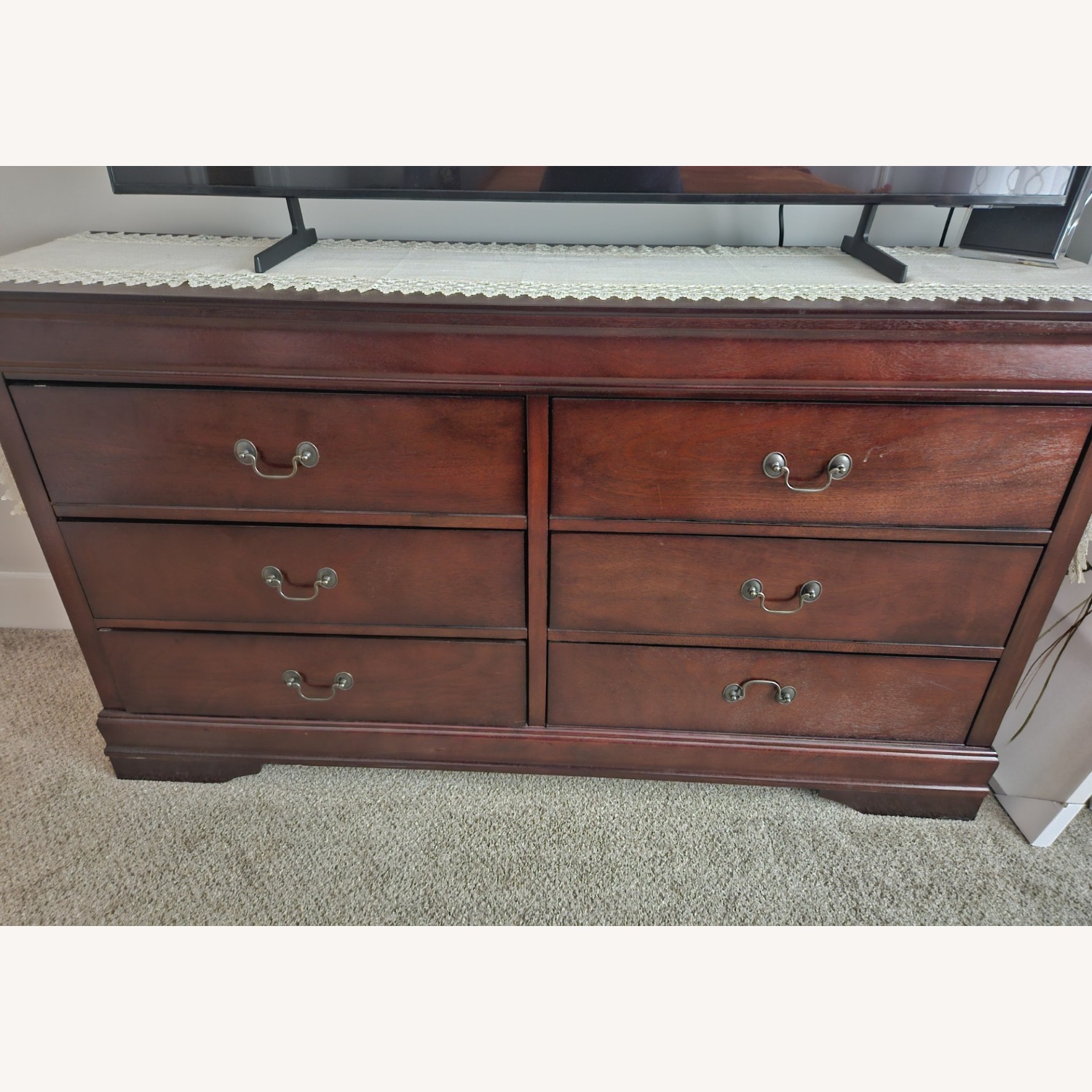 Wooded 6 Drawer Dresser and 2 Nightstands - image-11
