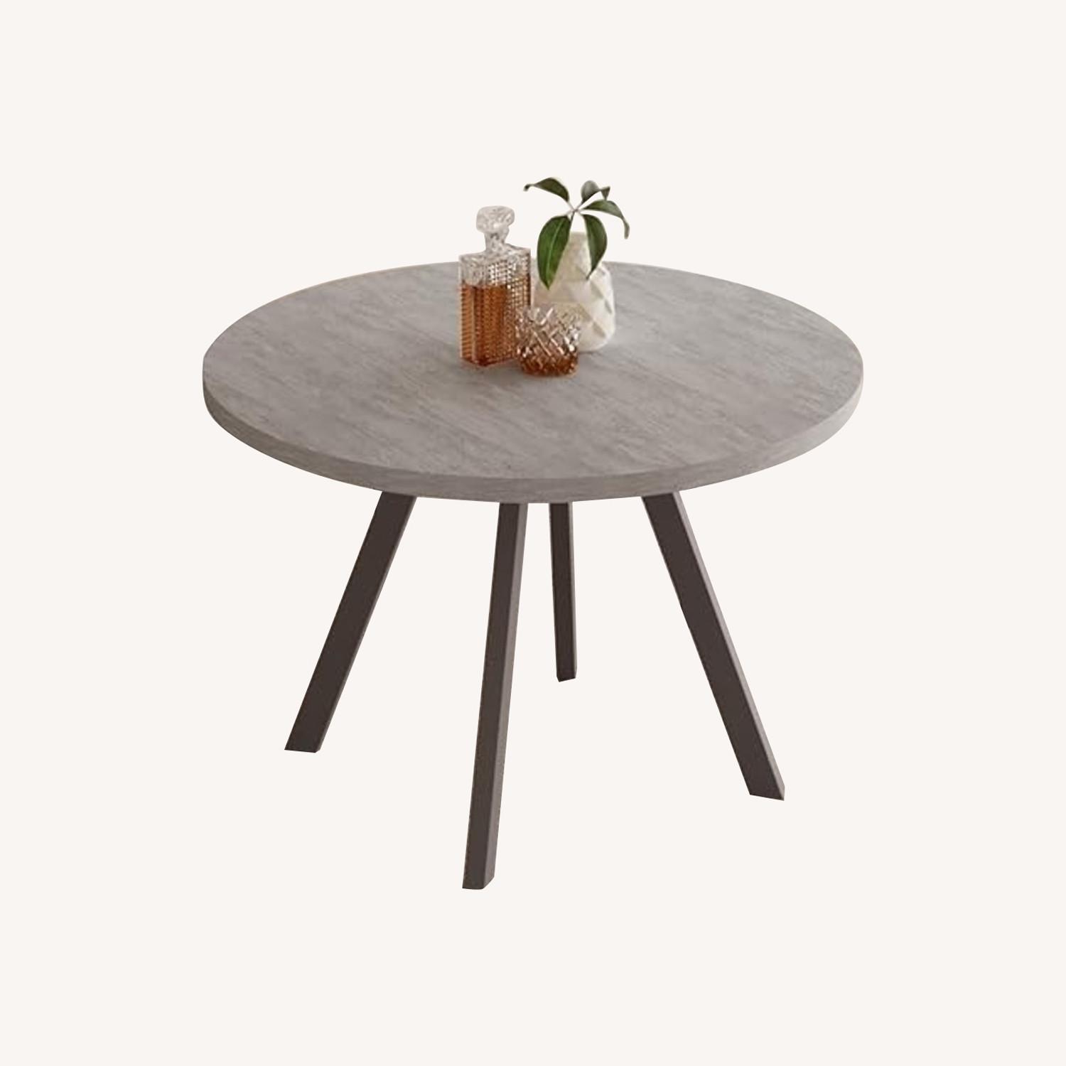 Zerifevni Round Dining Table - image-0