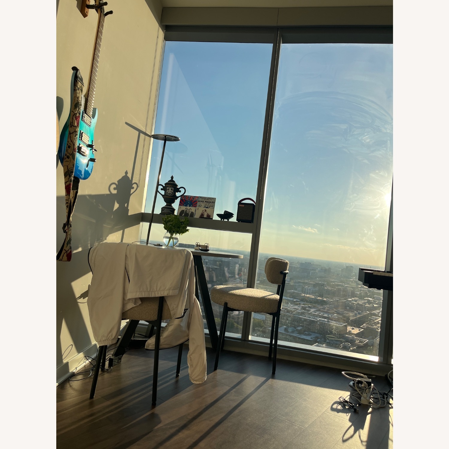 Zerifevni Round Dining Table - image-2