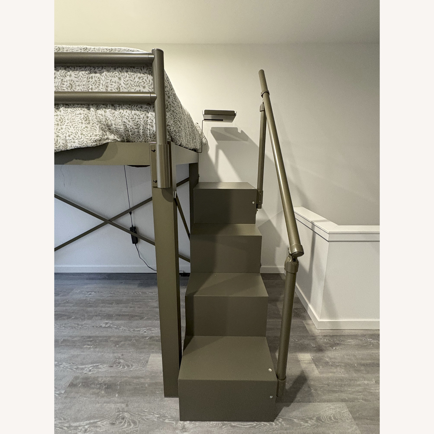 Queen Loft Bed - image-5