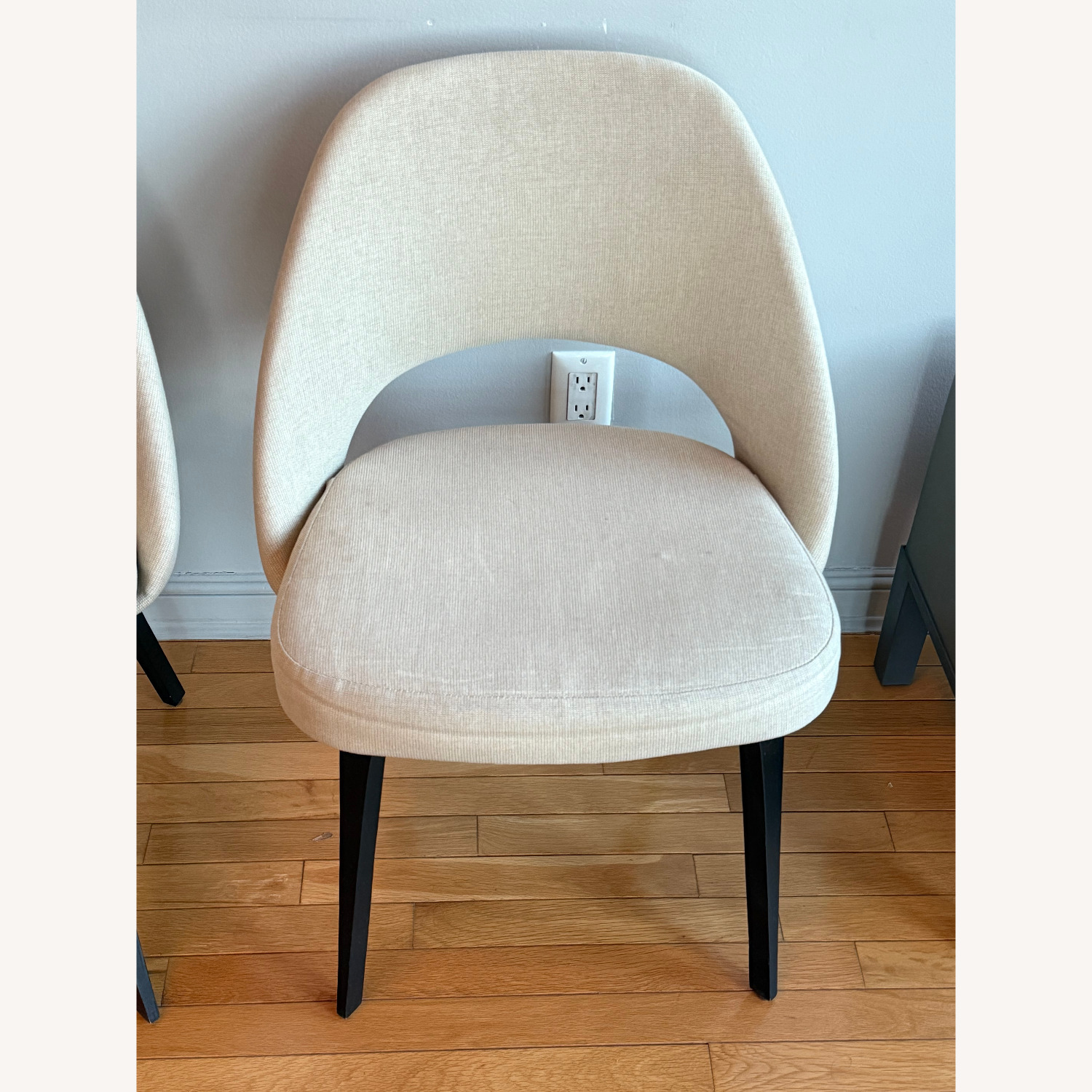 Knoll Saarinen Dining Chairs  - image-1