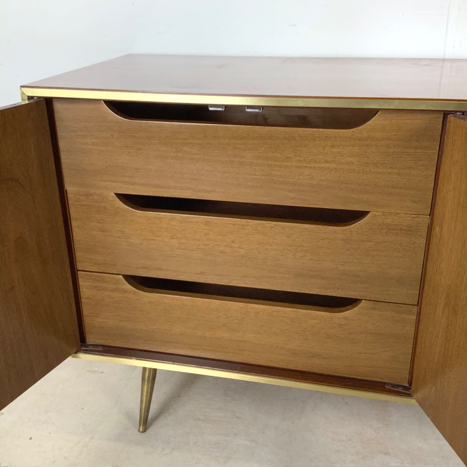 Mid-Century Six Drawer Brass Leg Dresser - image-12