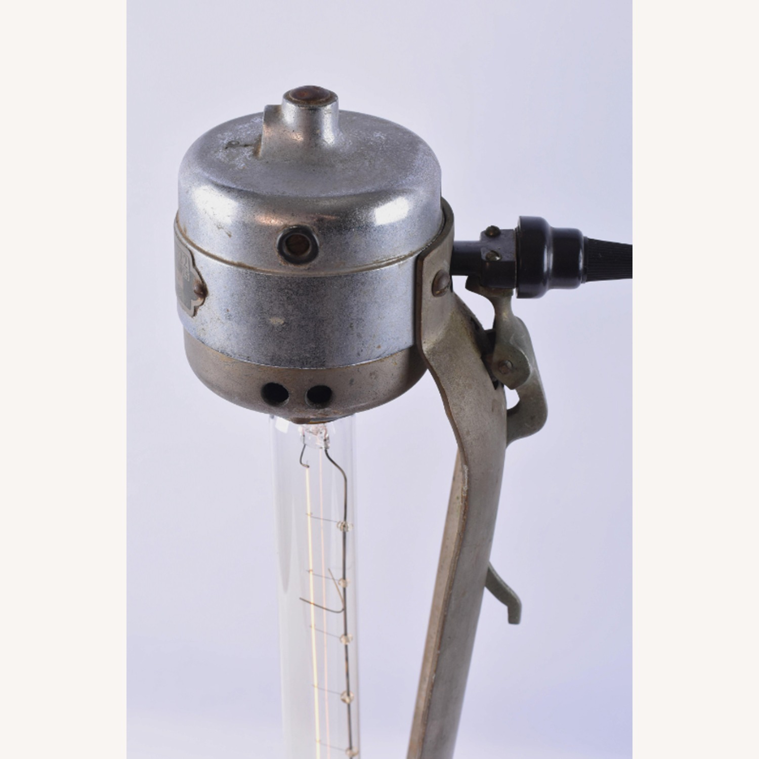 Vintage/Antique Industrial Glow Lamp - image-9