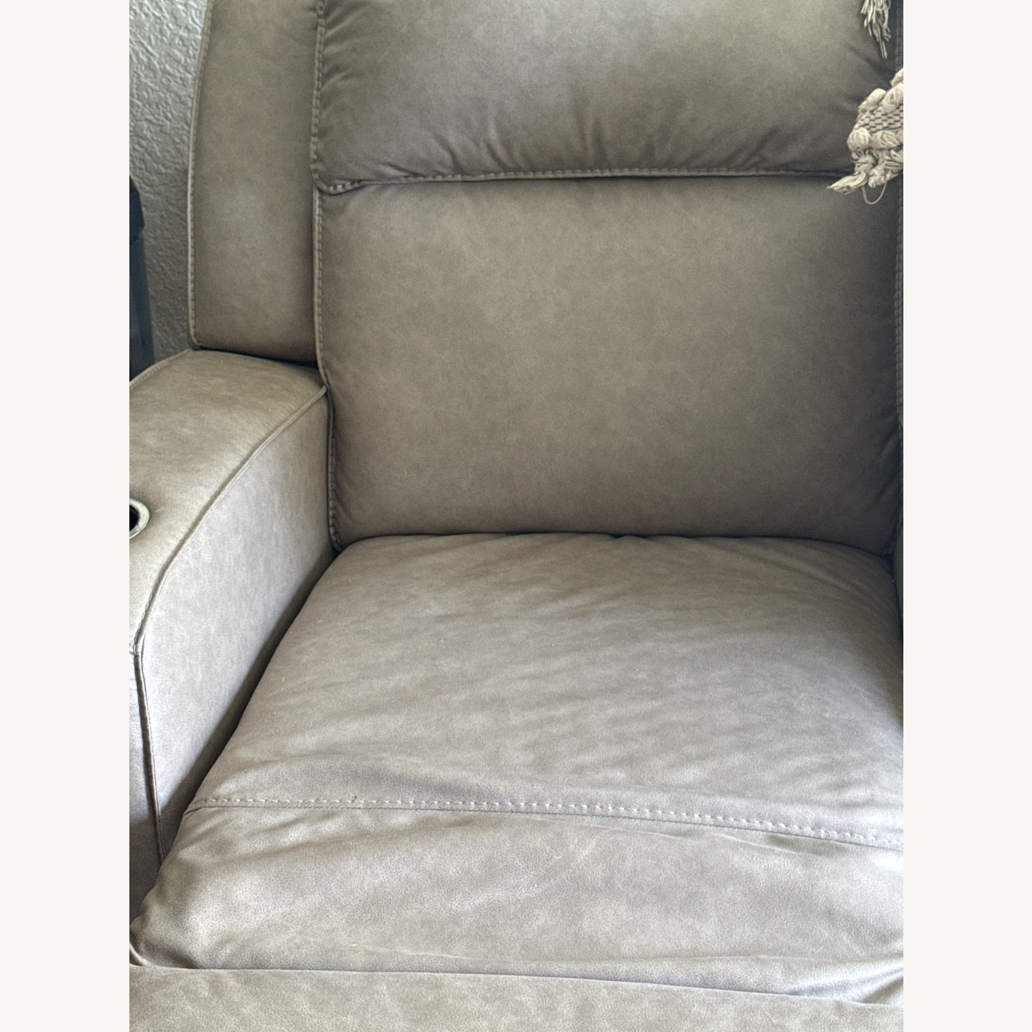 Vantage Fine Furniture Light Gray Loveseat - image-6