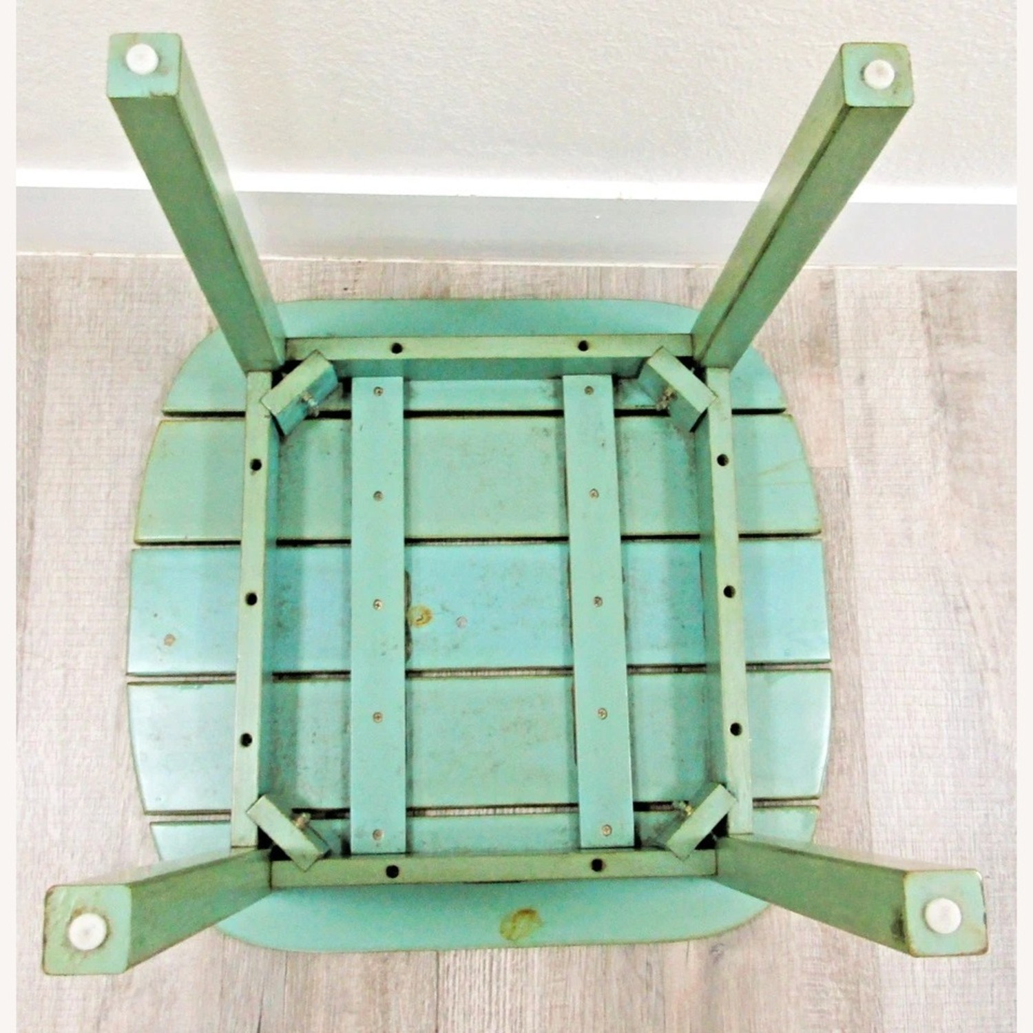 Jimmy Buffett Margaritaville Patio Side Table - image-12