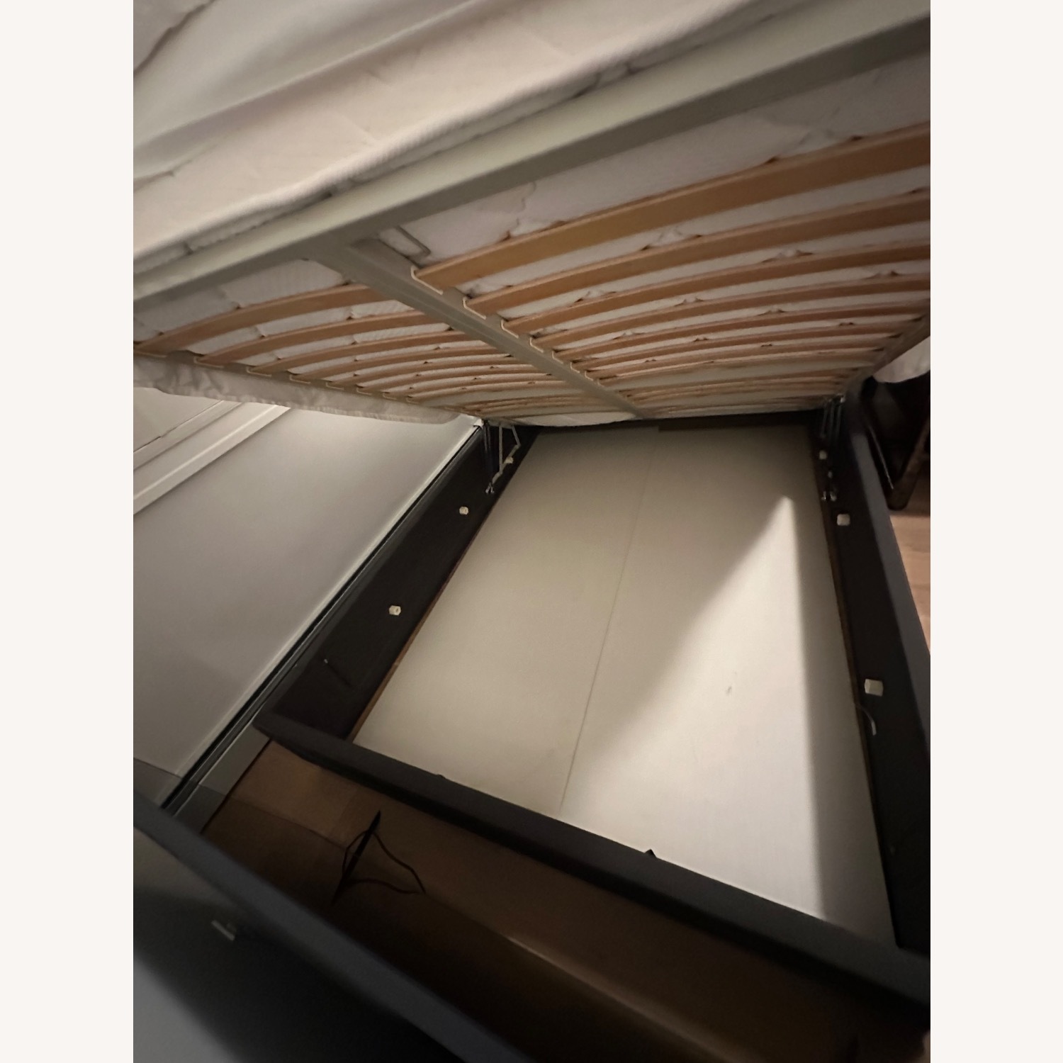 Lazzoni Dark Gray Fabric Queen Bed - image-4