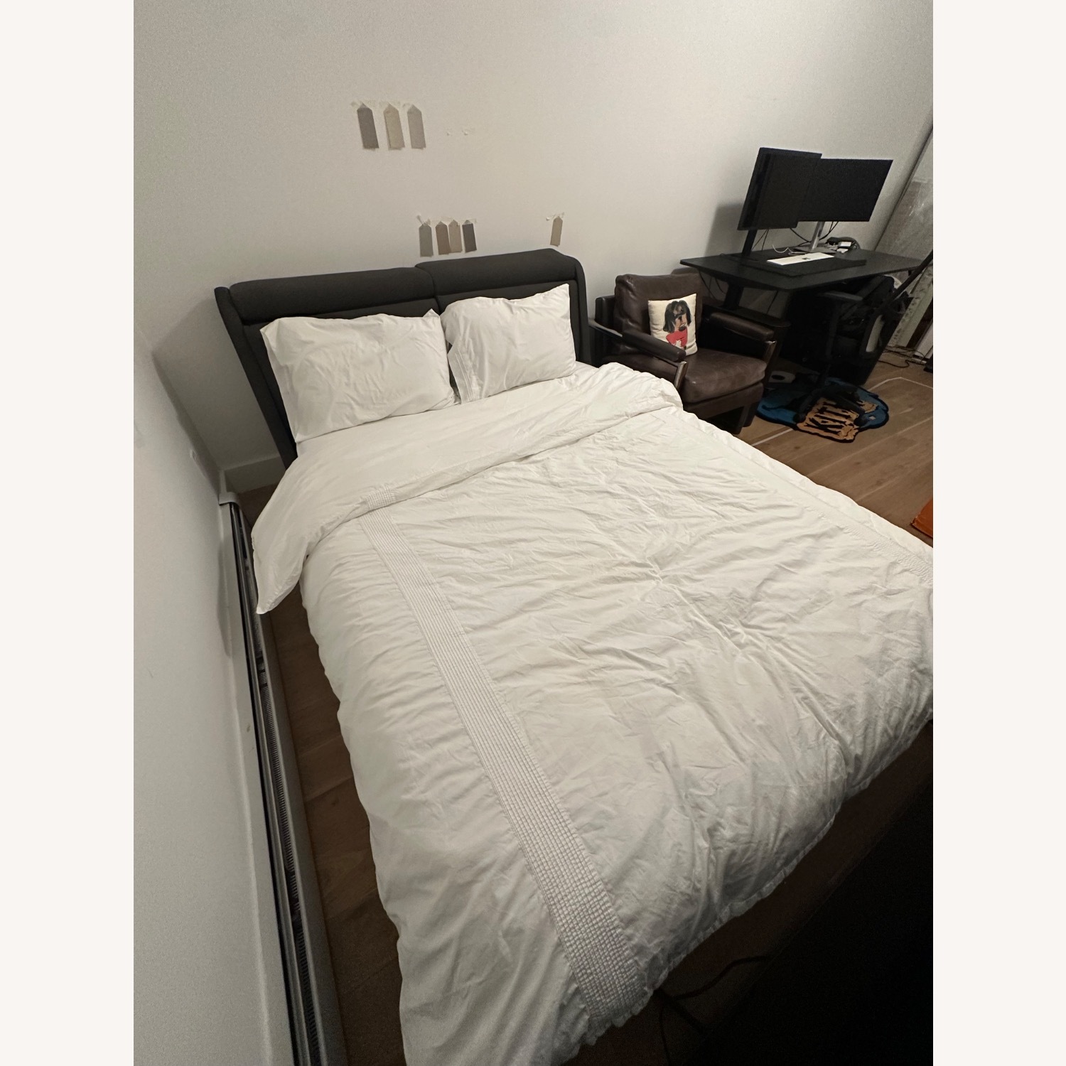 Lazzoni Dark Gray Fabric Queen Bed - image-2