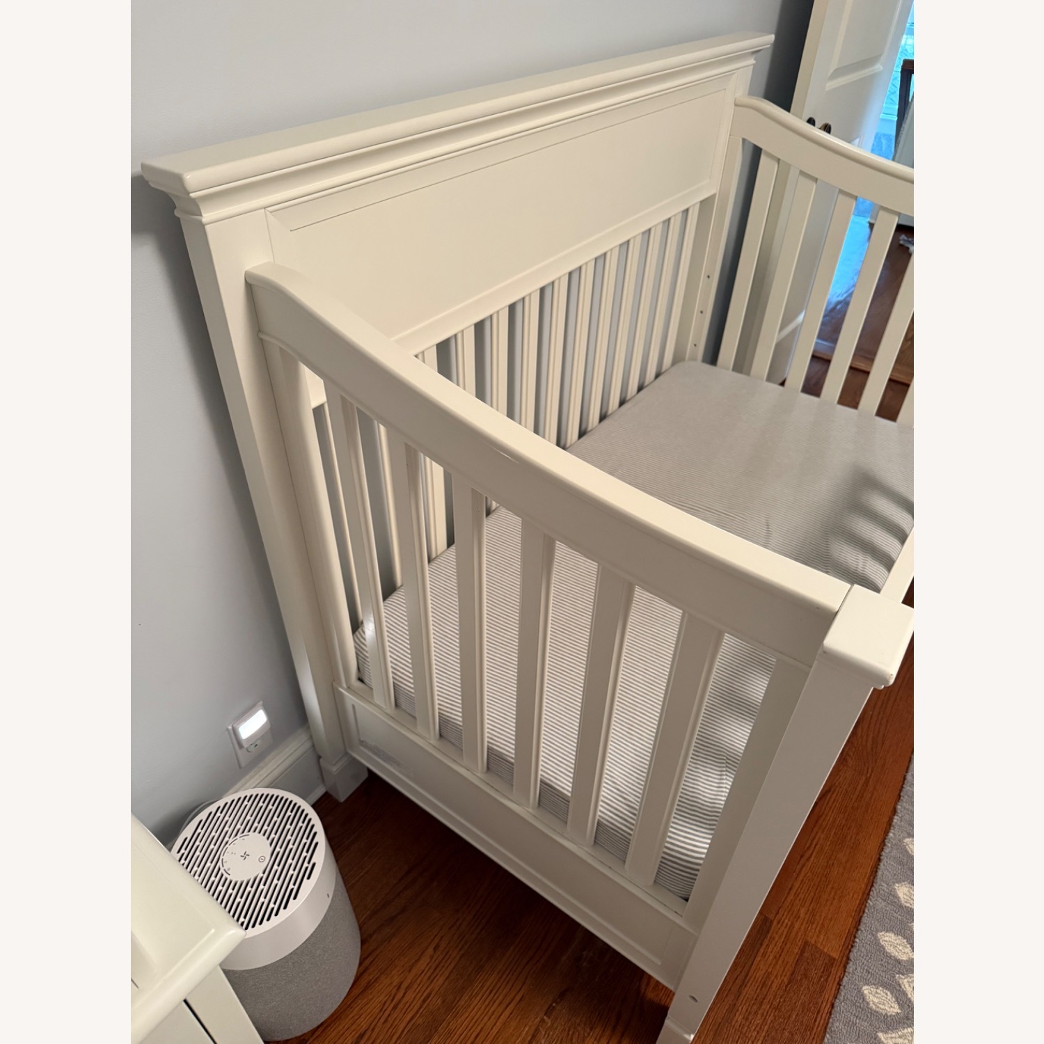 Pottery Barn Kids Larkin White Wood Crib - image-3