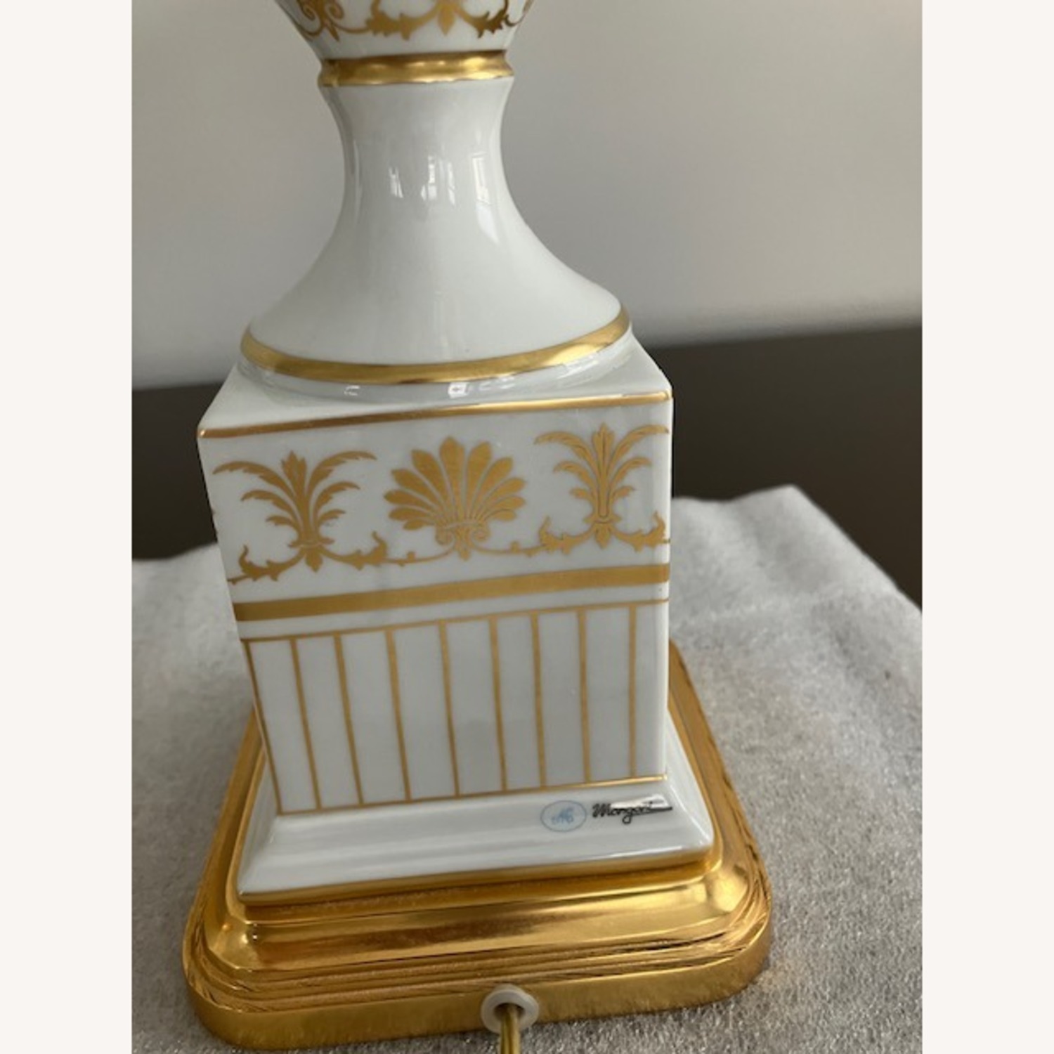 Columbo Mobili Porcelain Table Lamps - image-7