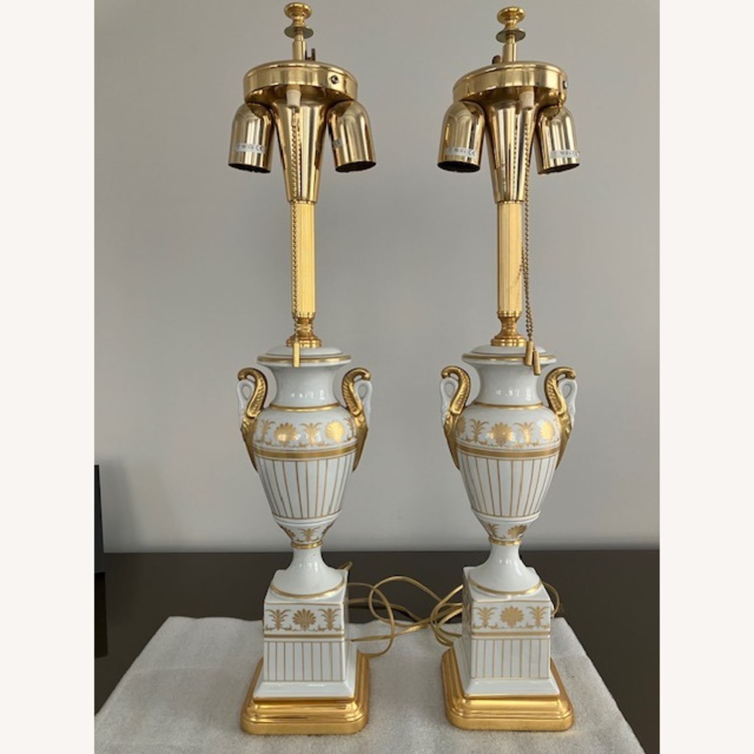 Columbo Mobili Porcelain Table Lamps - image-1