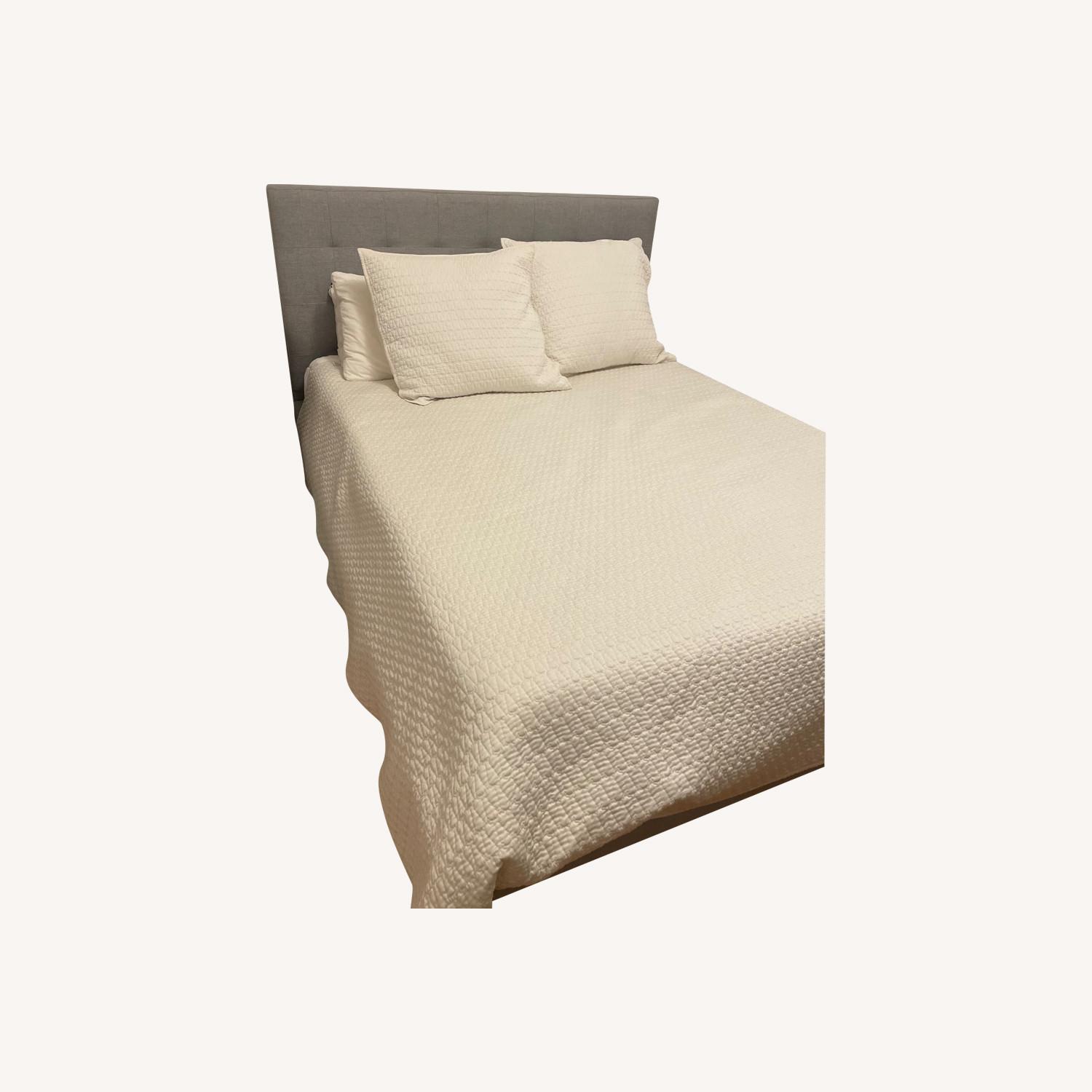 West Elm Emmett Tufted Bed (Queen) - image-0