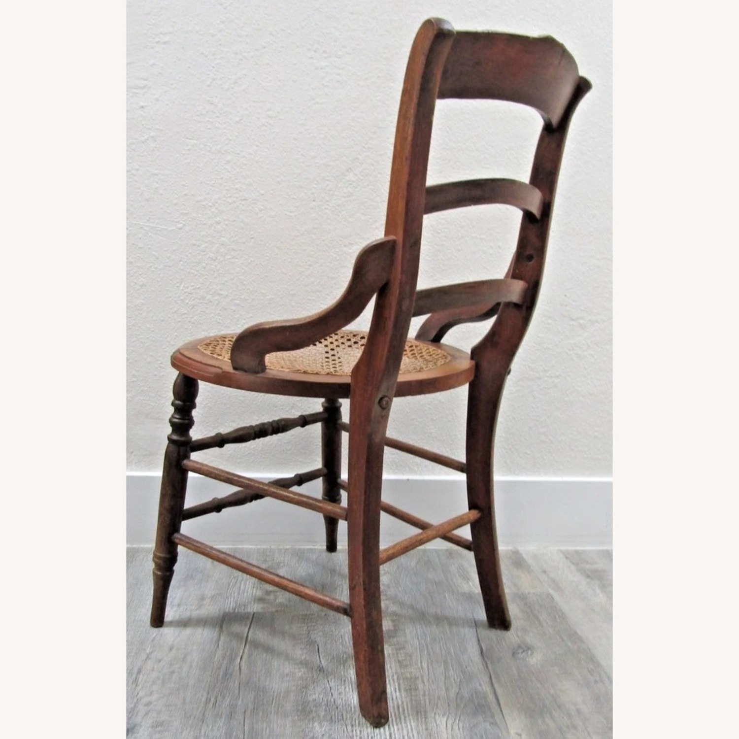 Antique Tell City Carved Ladder Hip Hugger Chair - image-12