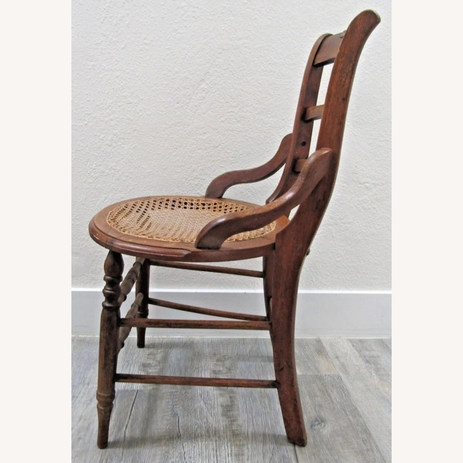 Antique Tell City Carved Ladder Hip Hugger Chair - image-13