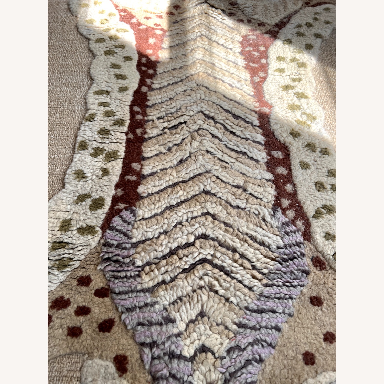 Anthropologie Panthera Small Rug 36' x 61.5' - image-5