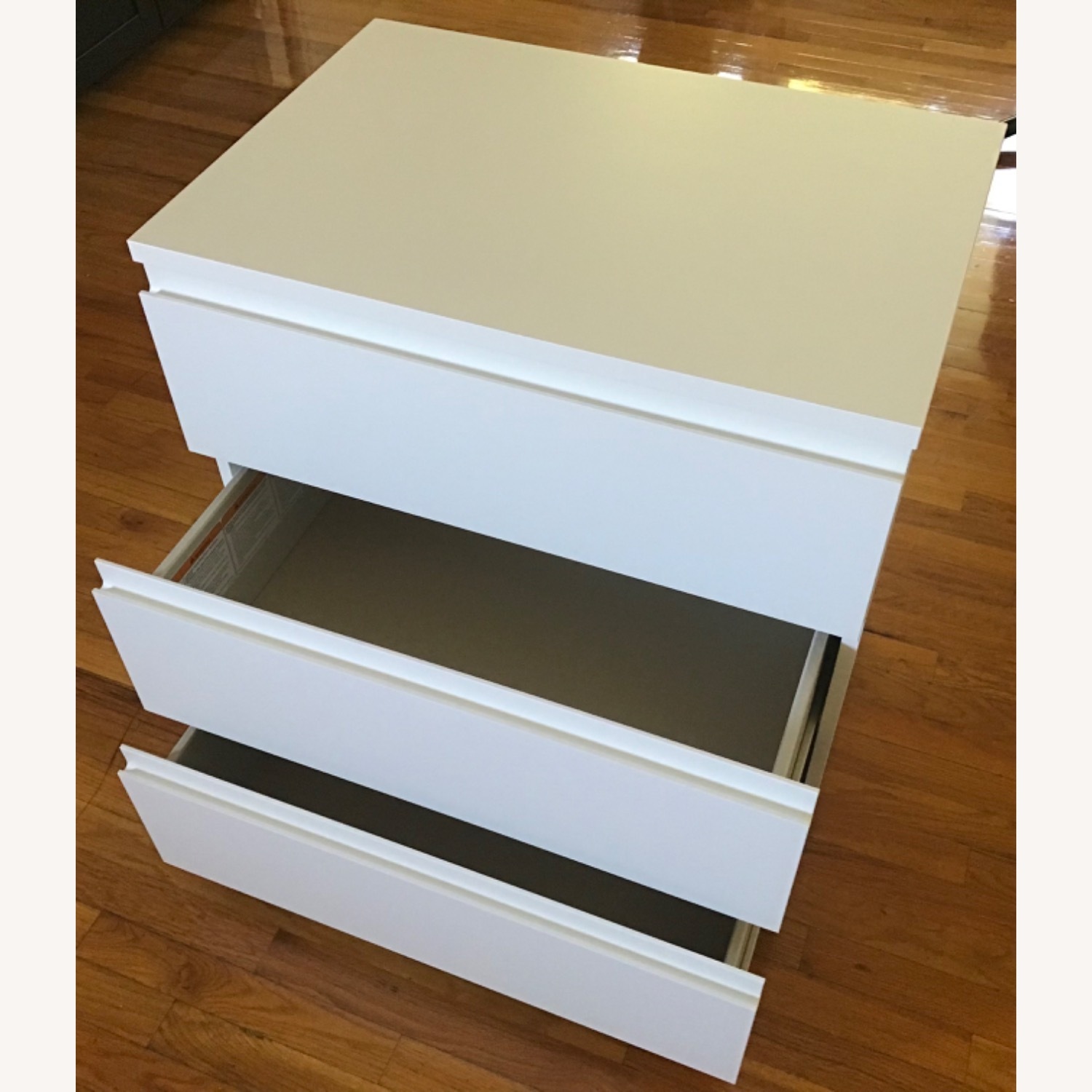 IKEA Skruvby TV unit - image-7