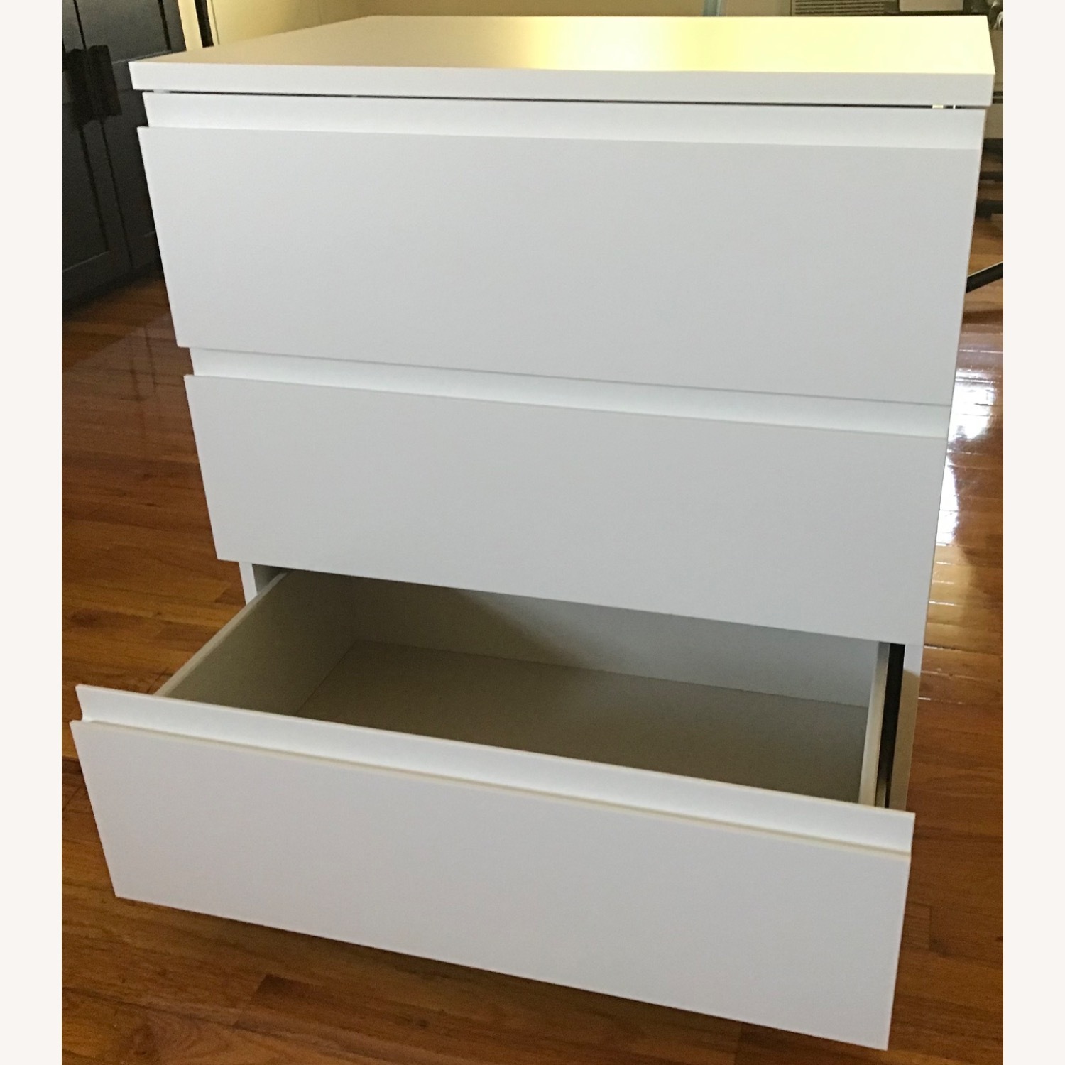 IKEA Skruvby TV unit - image-8