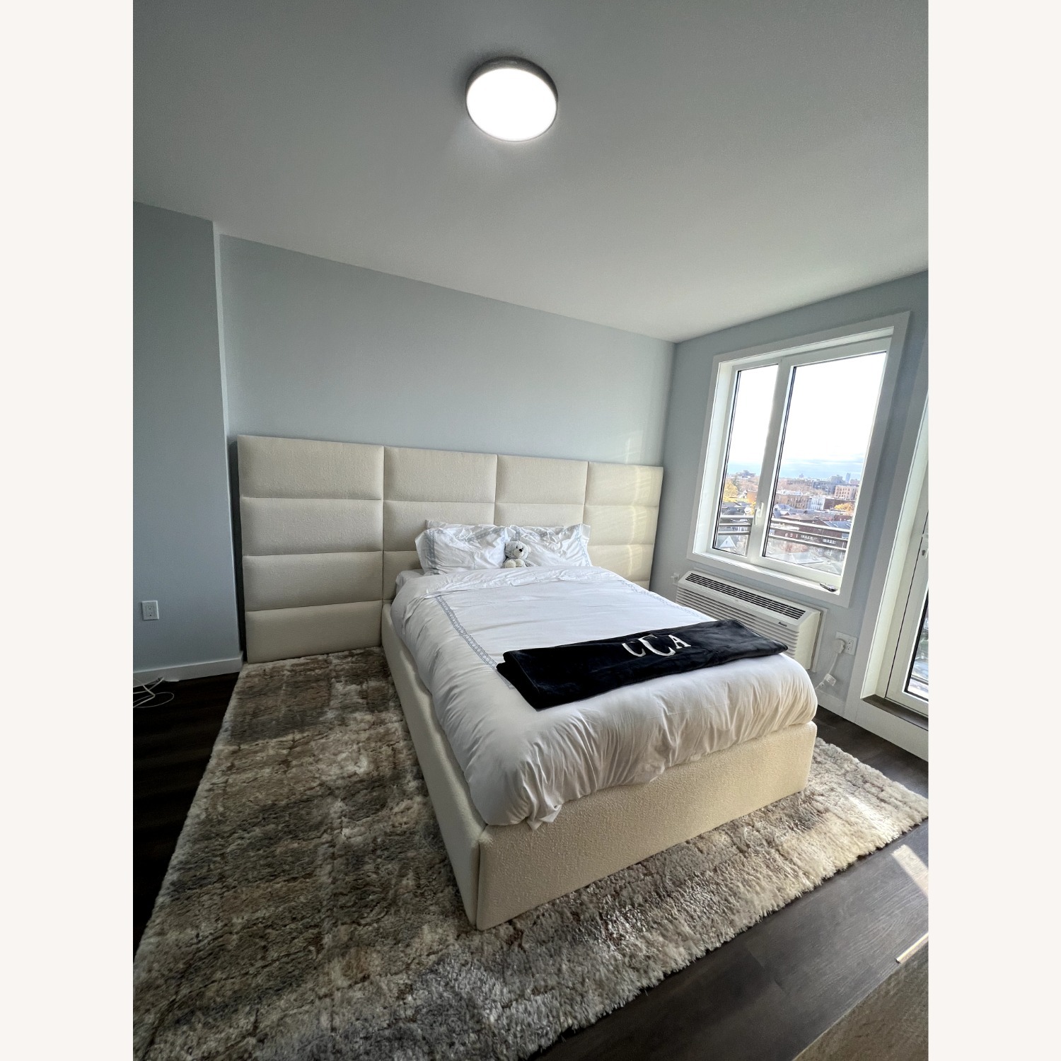 TOV Eliana Velvet Bed with Wings - image-4