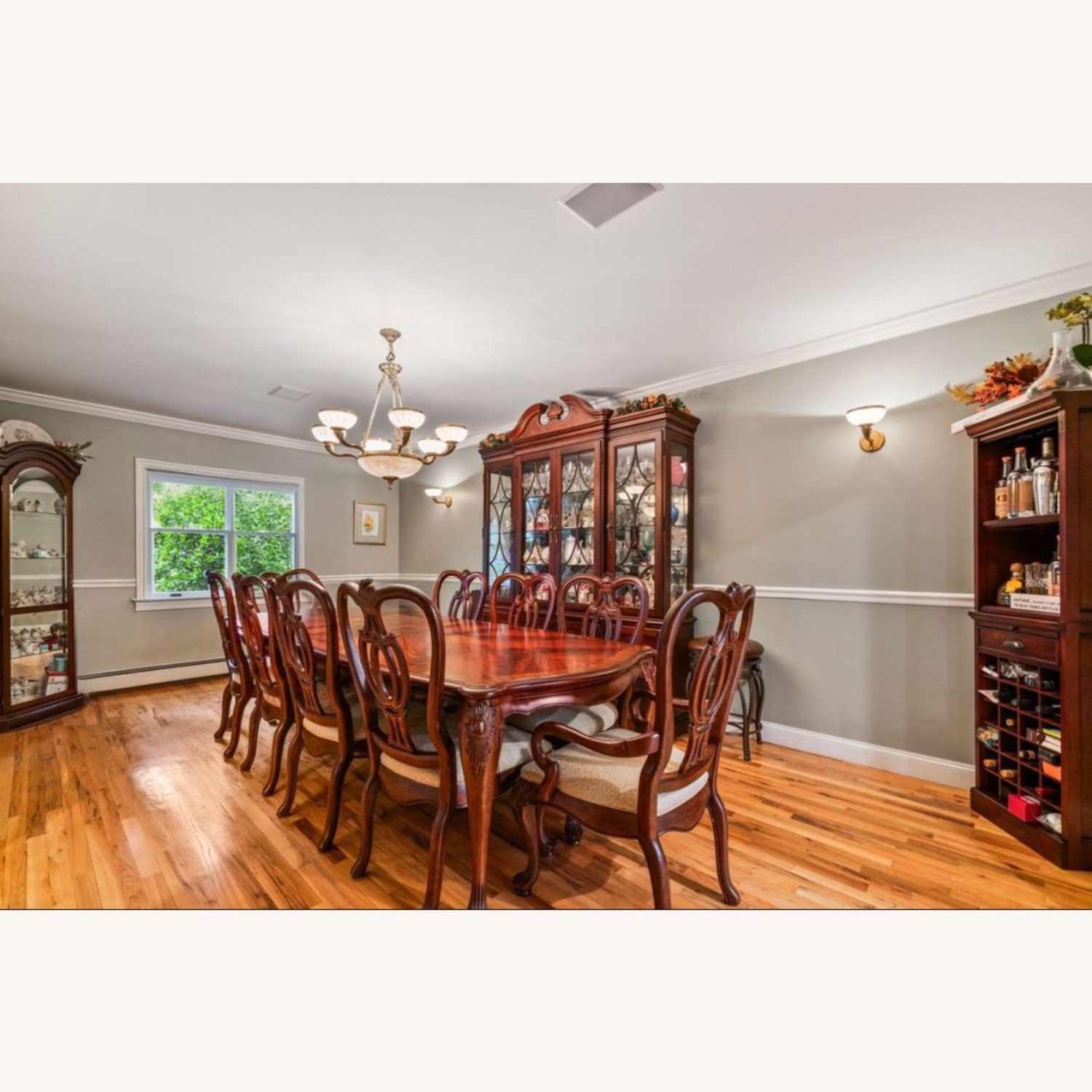 Thomasville China Cabinet Hutch - image-3