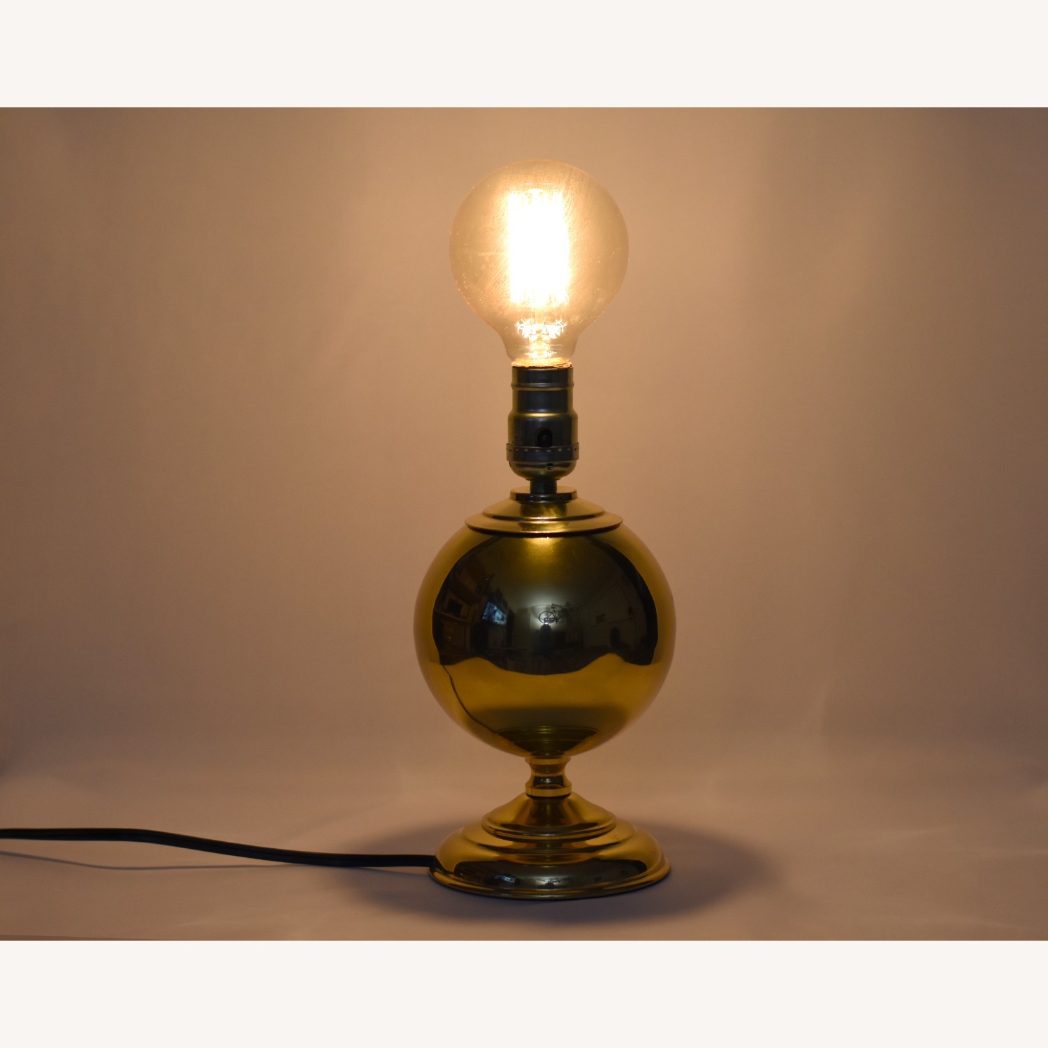 Antique Vintage Style sphere Accent Table Lamp - image-2