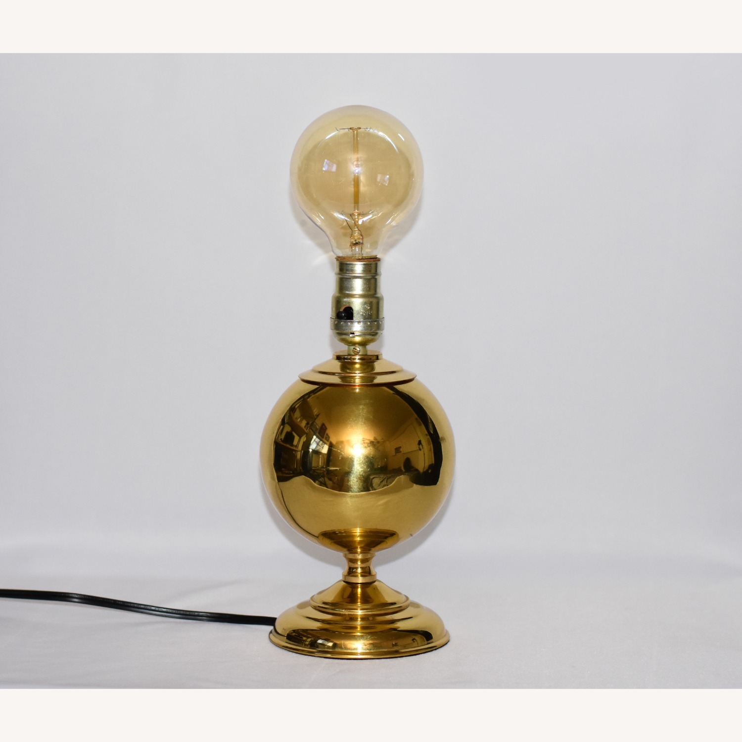 Antique Vintage Style sphere Accent Table Lamp - image-7