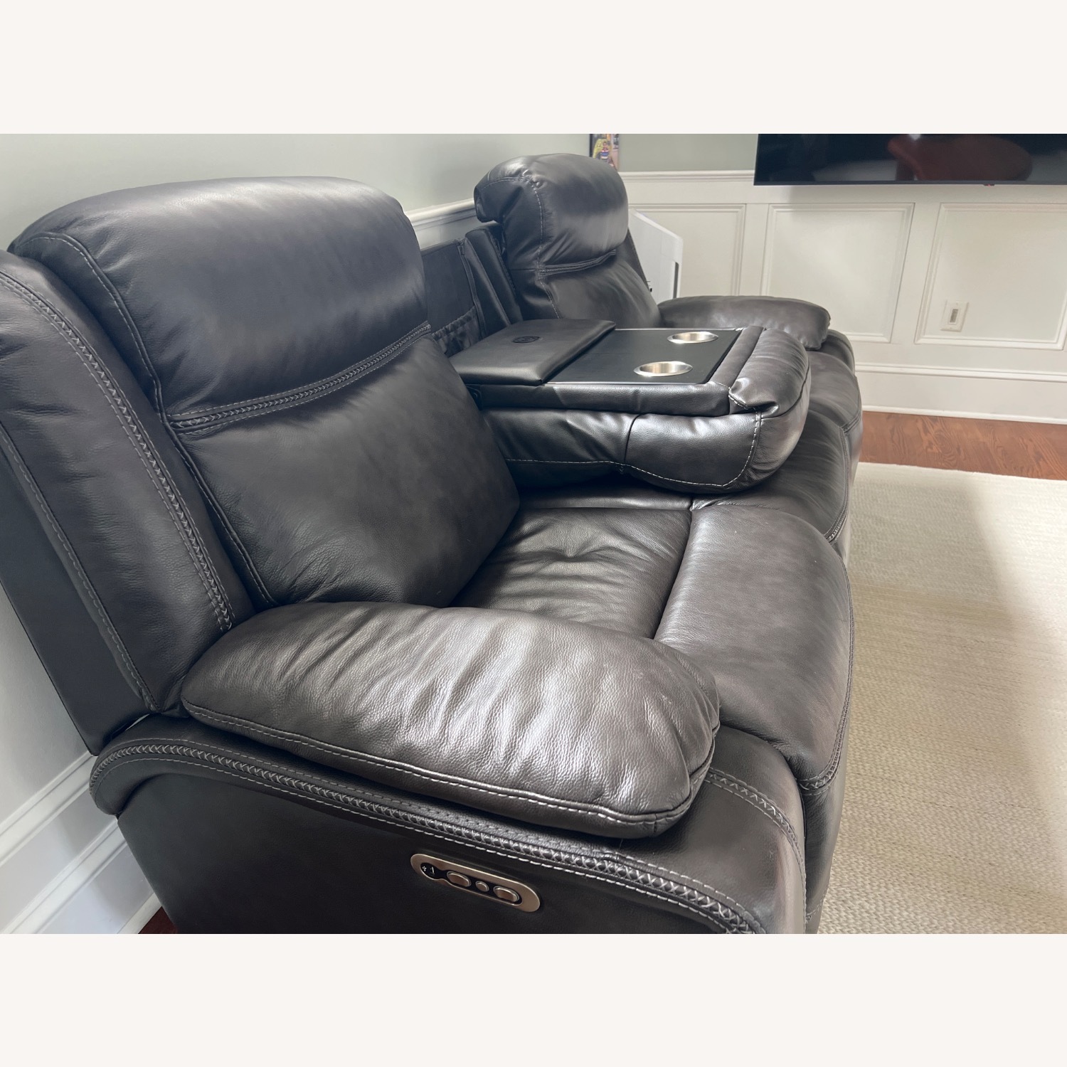 Bob's Discount Furniture 3+ Seater Sofa - image-3