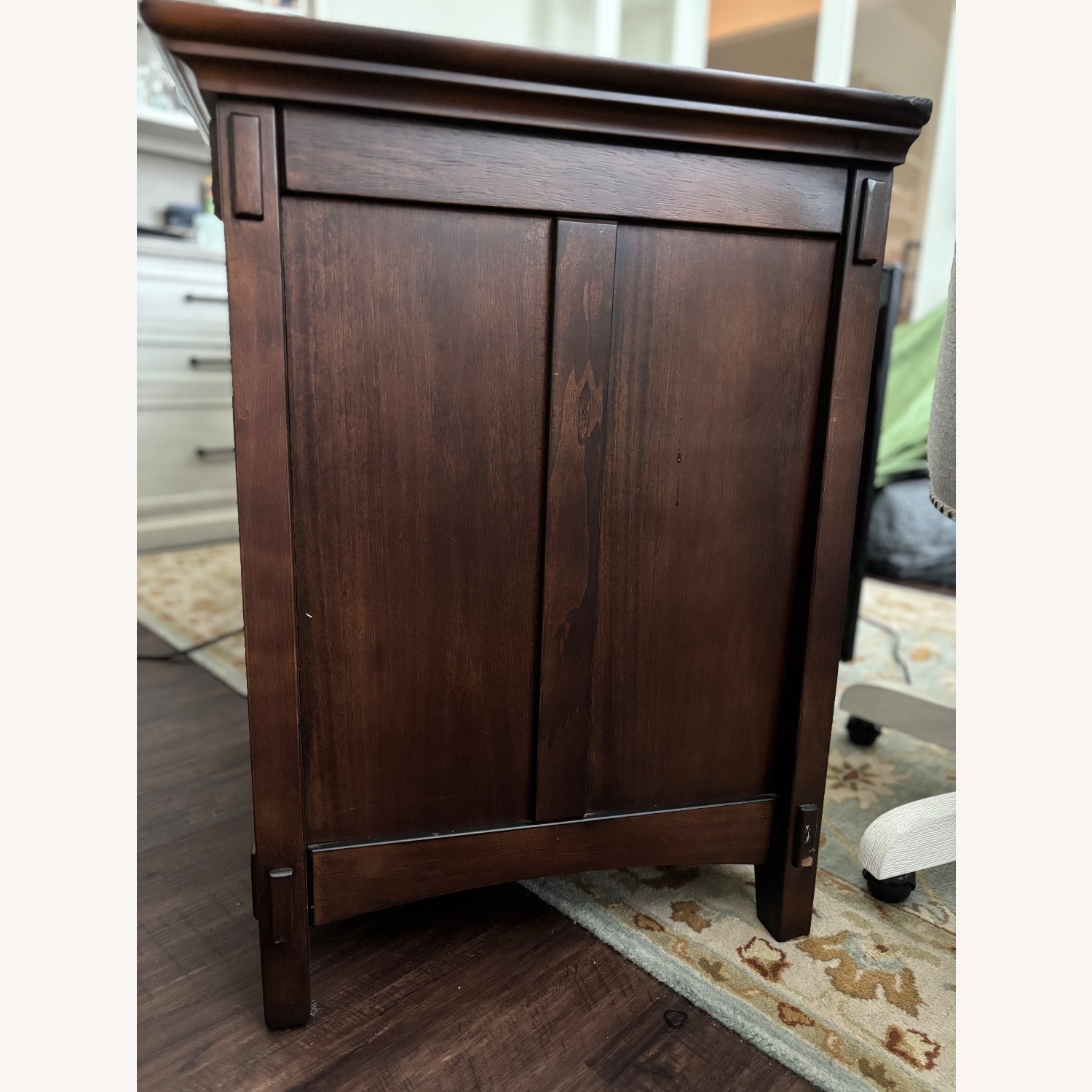 Classic Executive Desk / Console - AptDeco
