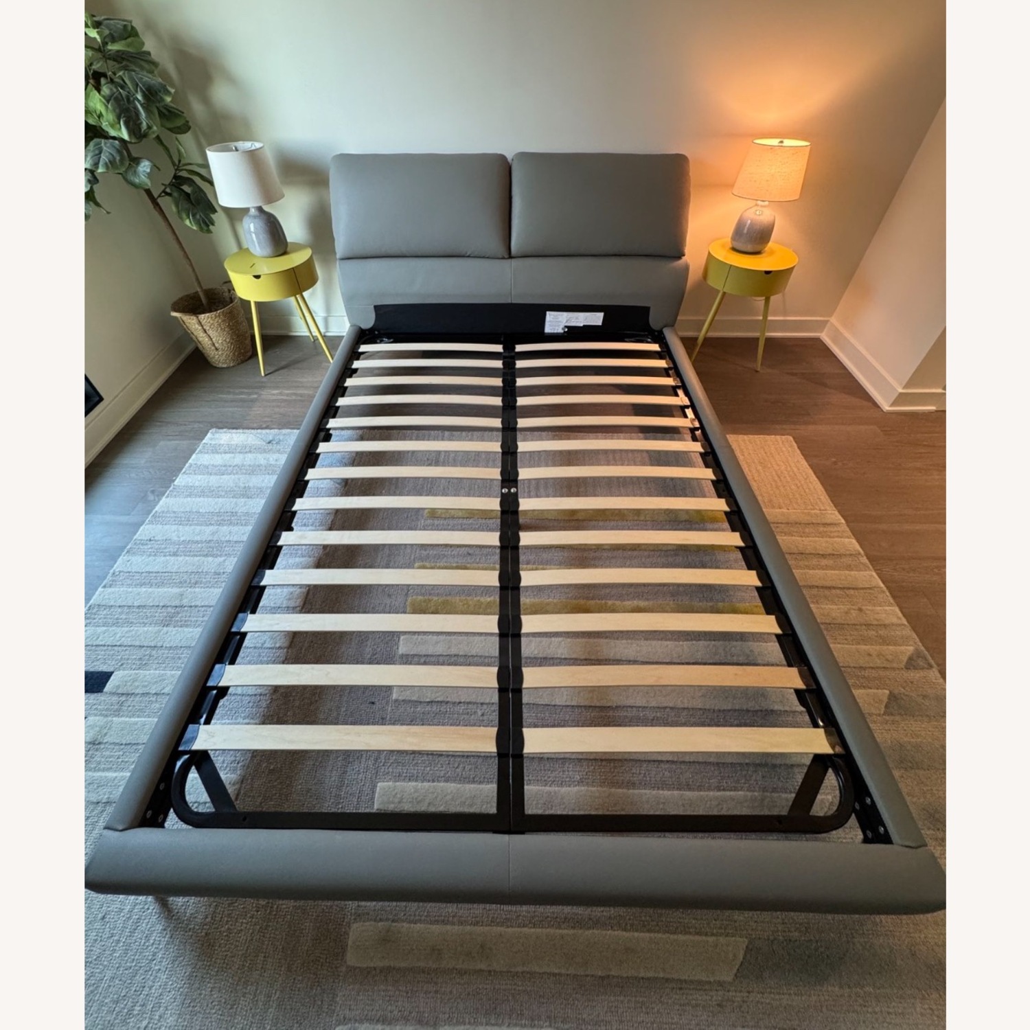 Modani Movido Queen Bed  - image-5