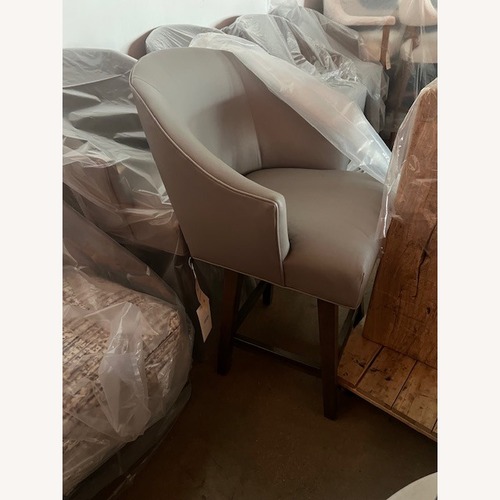 Used Lee Industries Set of 4 Swivel Counter Stools for sale on AptDeco