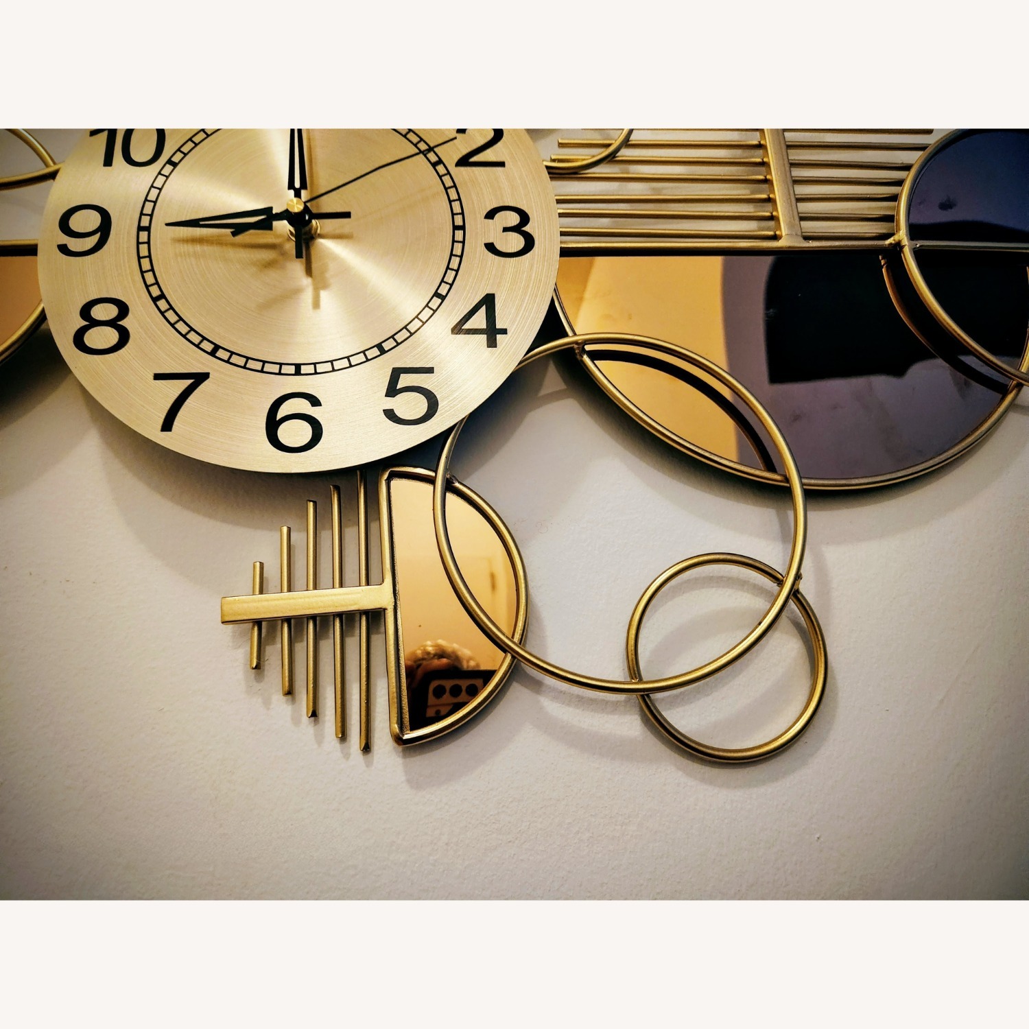 Gold Décor - image-2