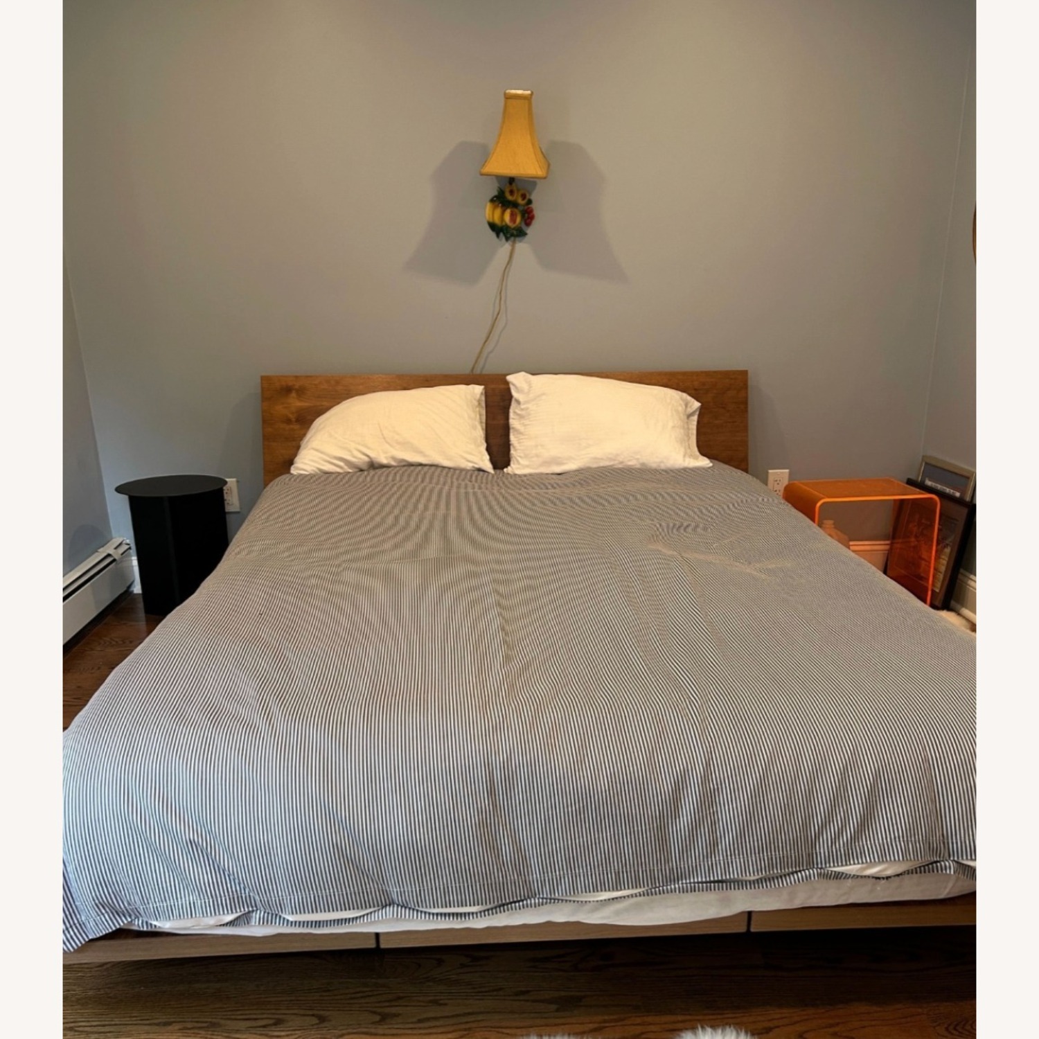 Floyd Dark Brown Wood Queen - image-1