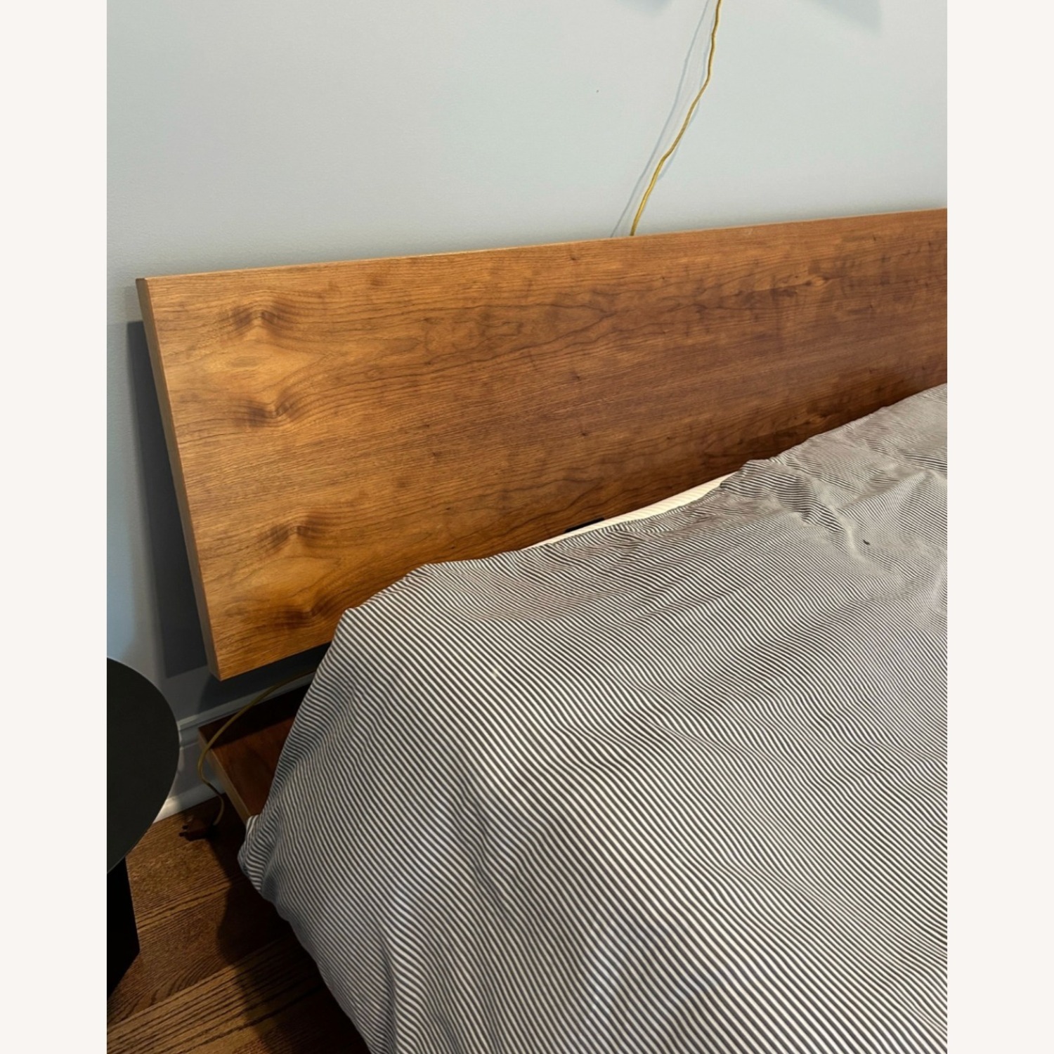 Floyd Dark Brown Wood Queen - image-2