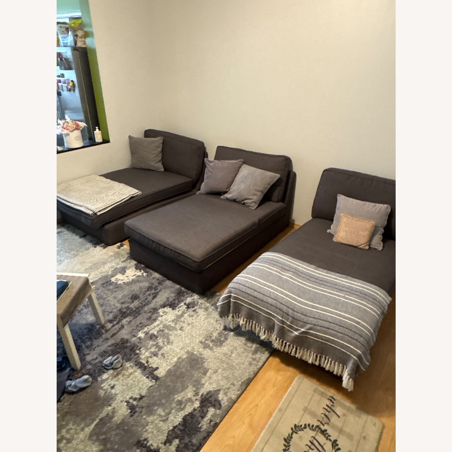 IKEA KIVIK Chaise - image-1