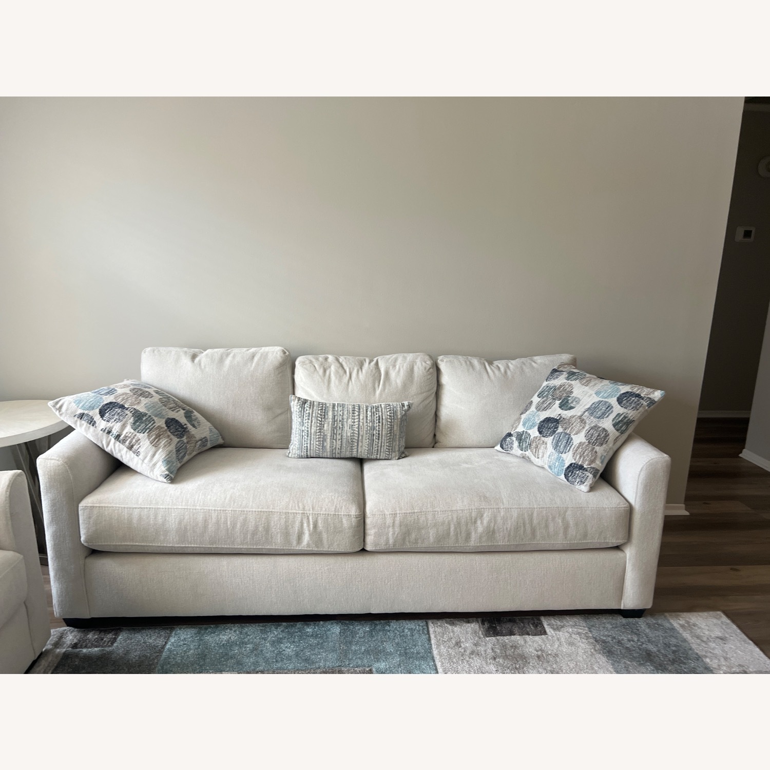 Capris Ivory Sofa - image-1