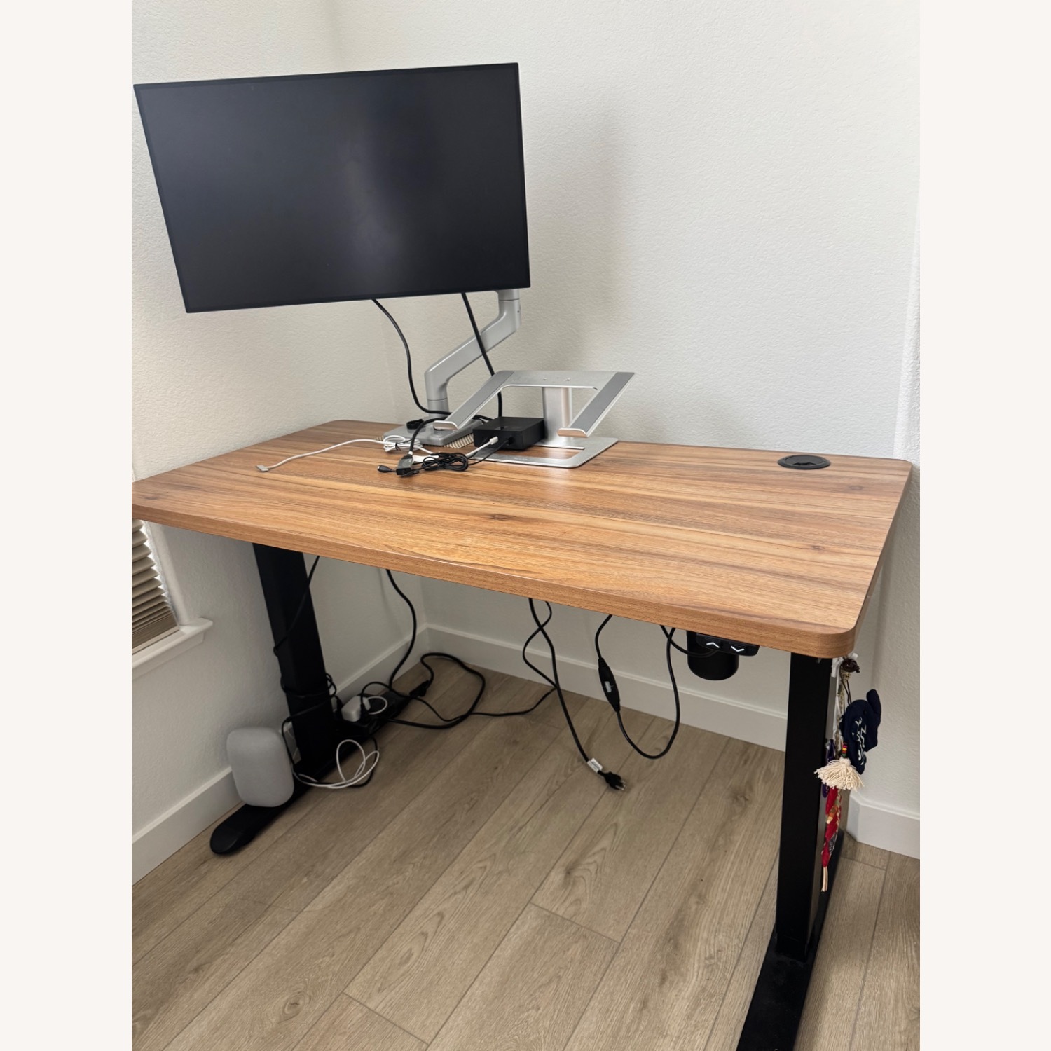 Autonomous Standing Desk  - image-1