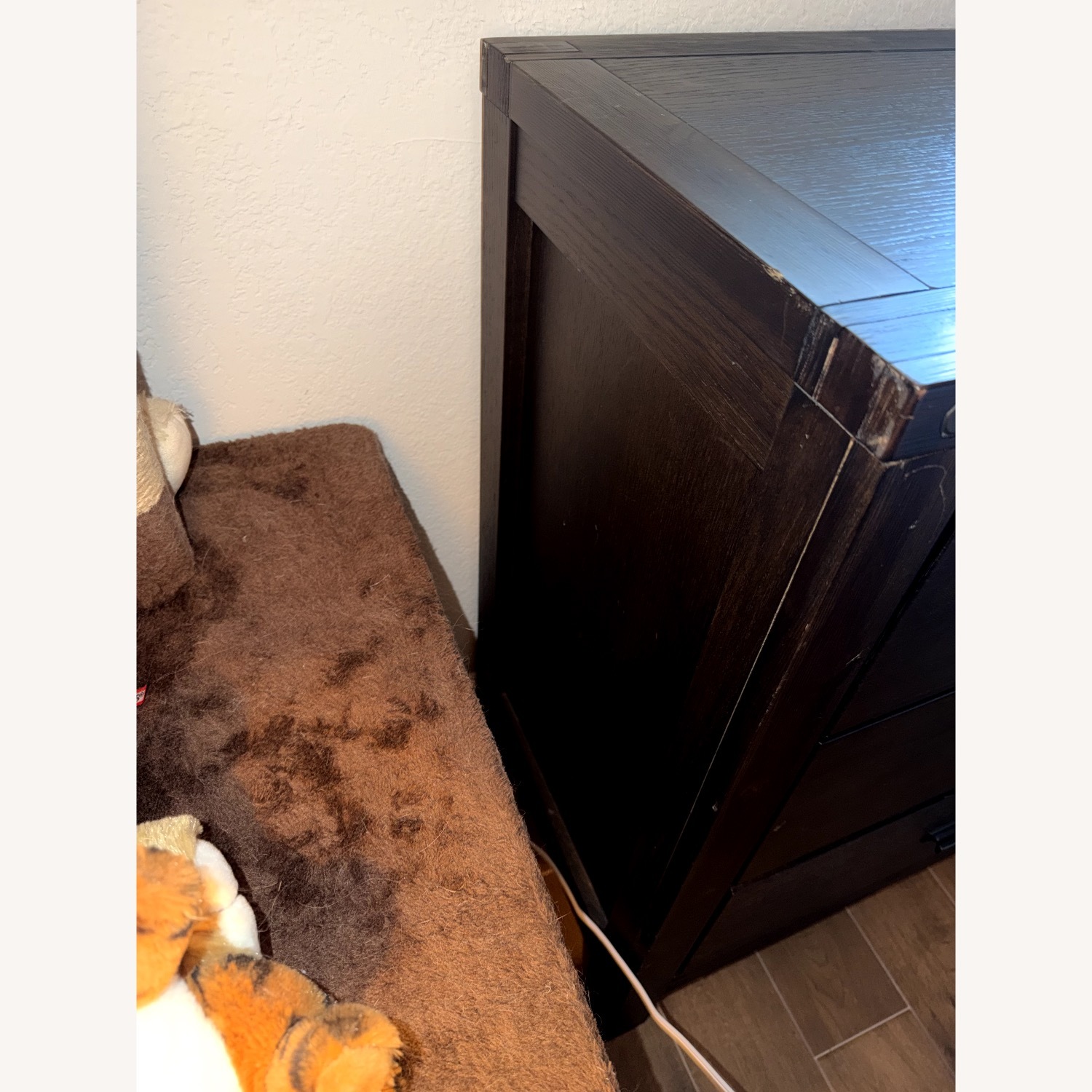 Dellbeck Dark Brown Dresser - image-6