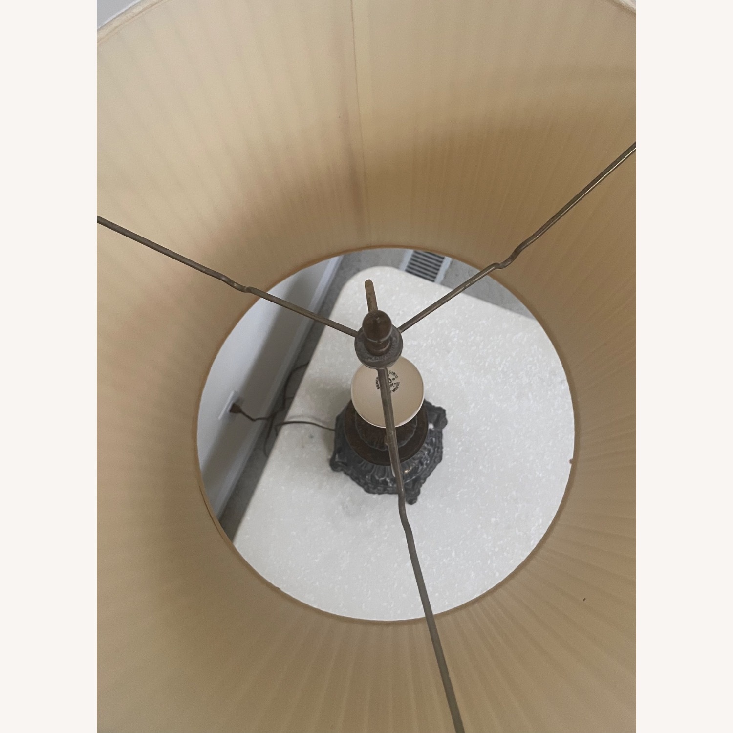 Vintage/Antique Black Marble Table Lamp - image-10