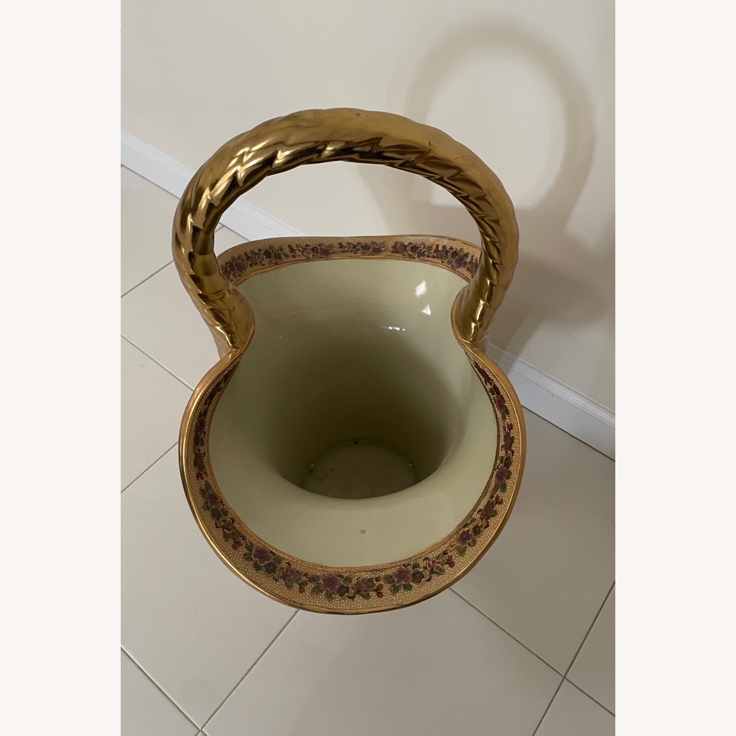 Asian Ceramic Décor - image-5