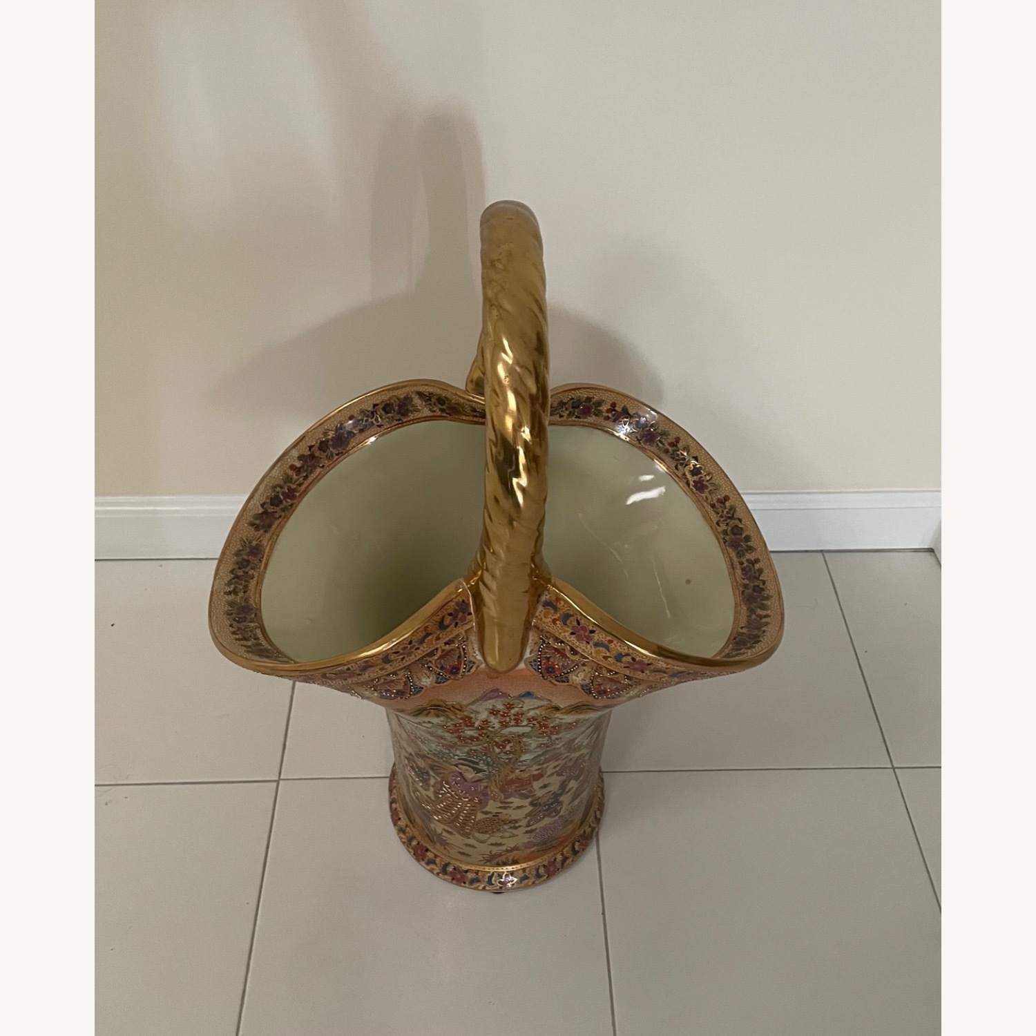 Asian Ceramic Décor - image-4