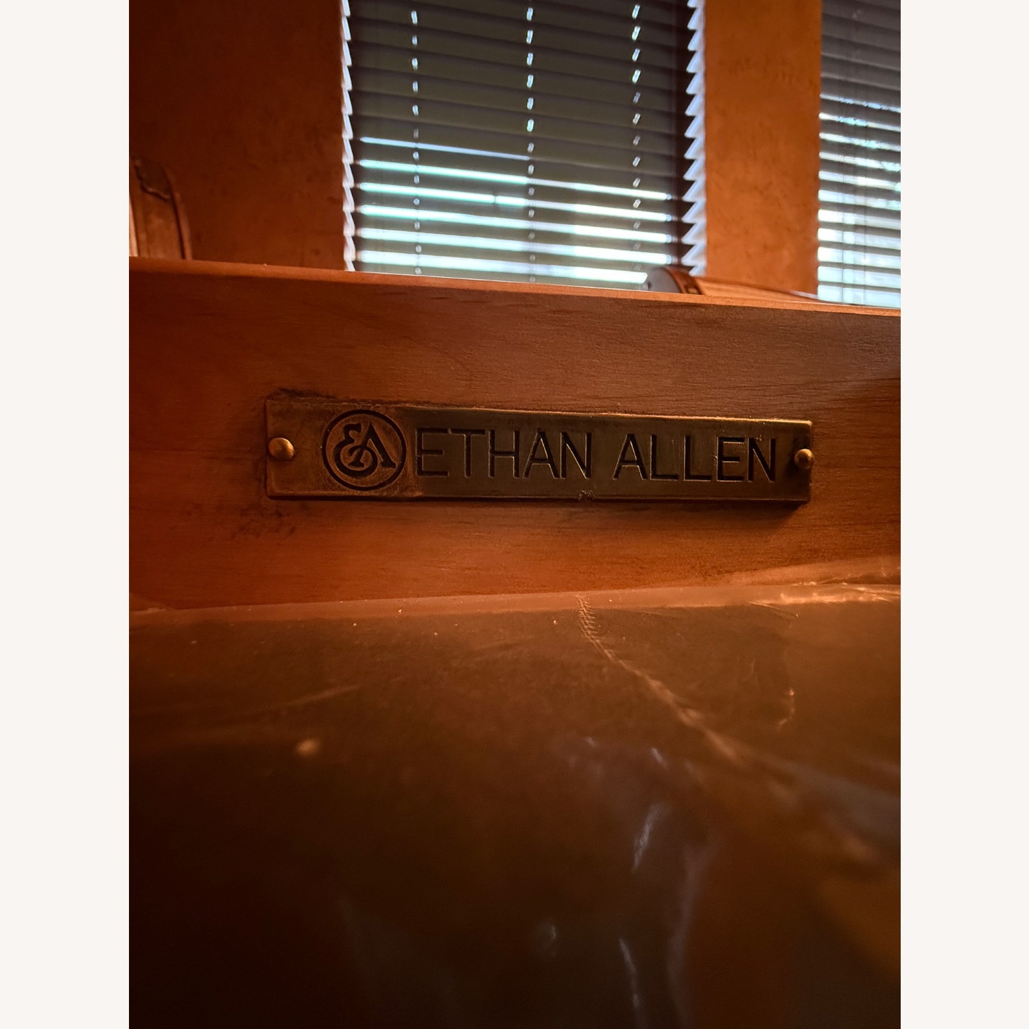 Ethan Allen Townhouse Collection Dining Set - image-7