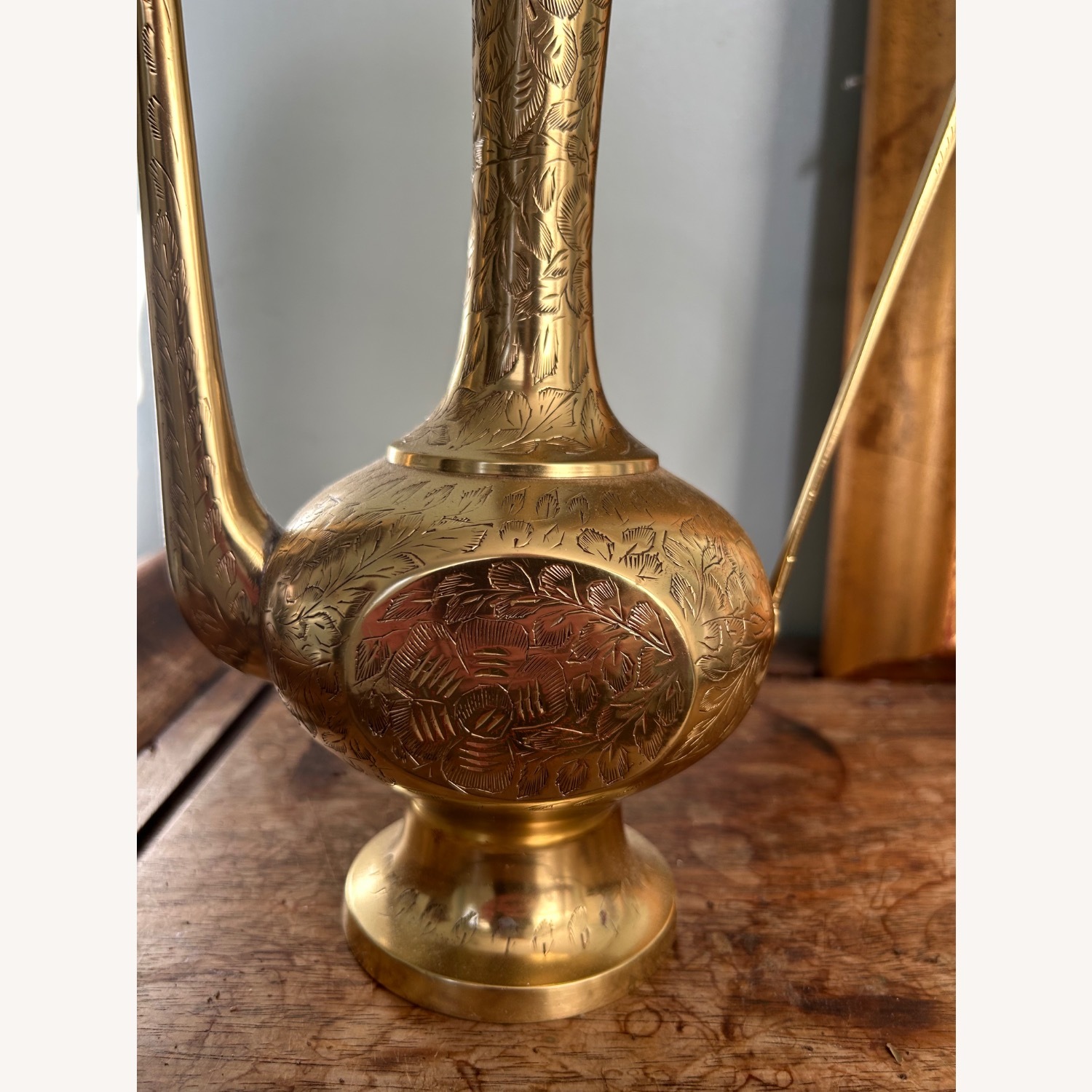 Vintage/Antique Gold Brass Décor - image-2