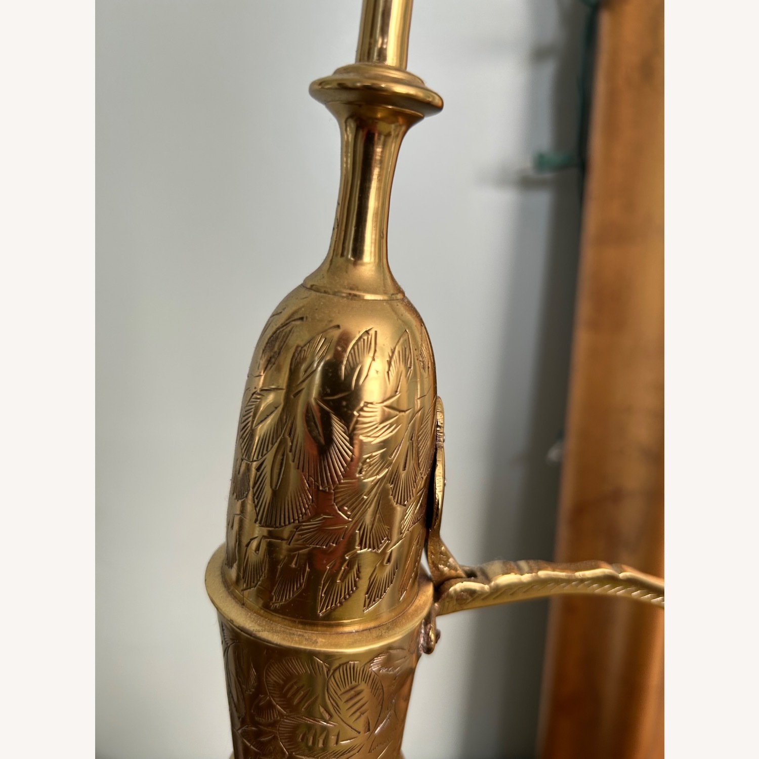 Vintage/Antique Gold Brass Décor - image-4