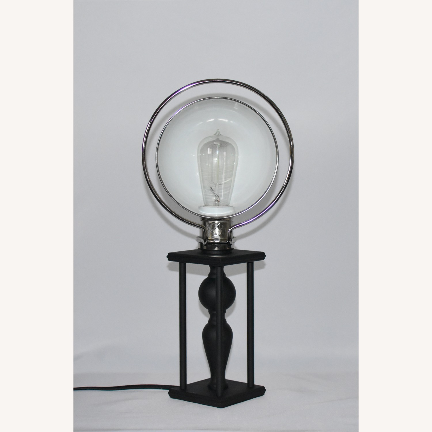Vintage Art Lamp – Industrial Design - image-1