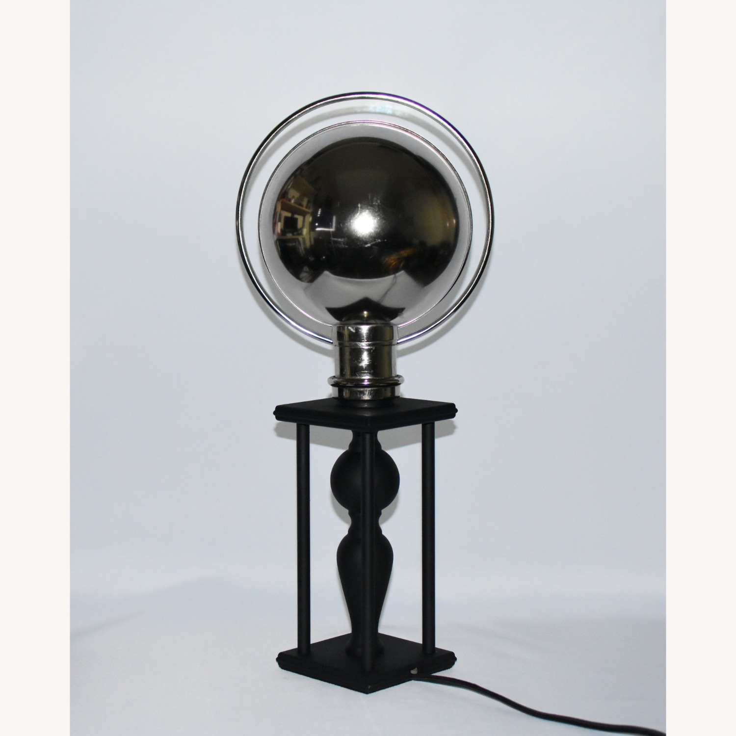 Vintage Art Lamp – Industrial Design - image-8