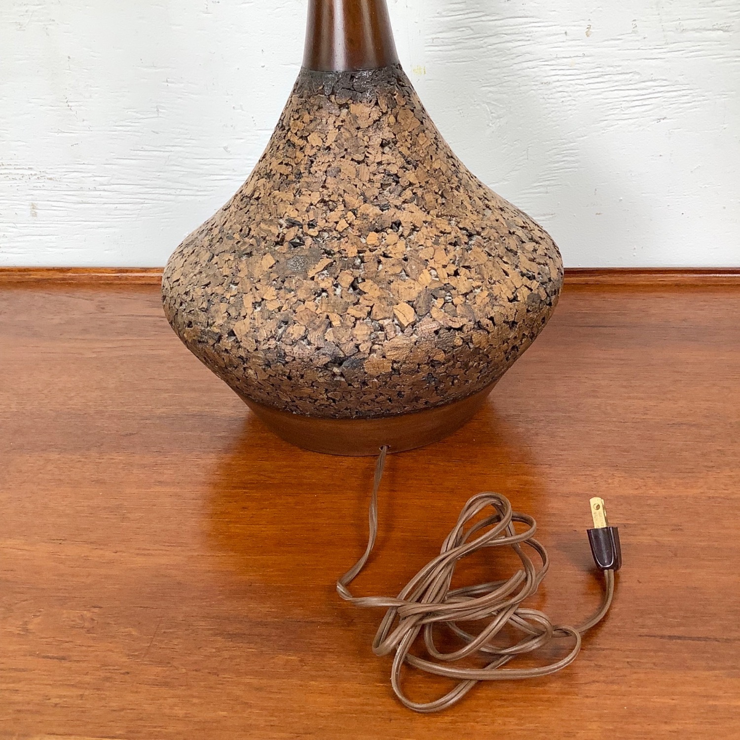 Mid-Century Tear Drop Cork Table Lamp - image-12