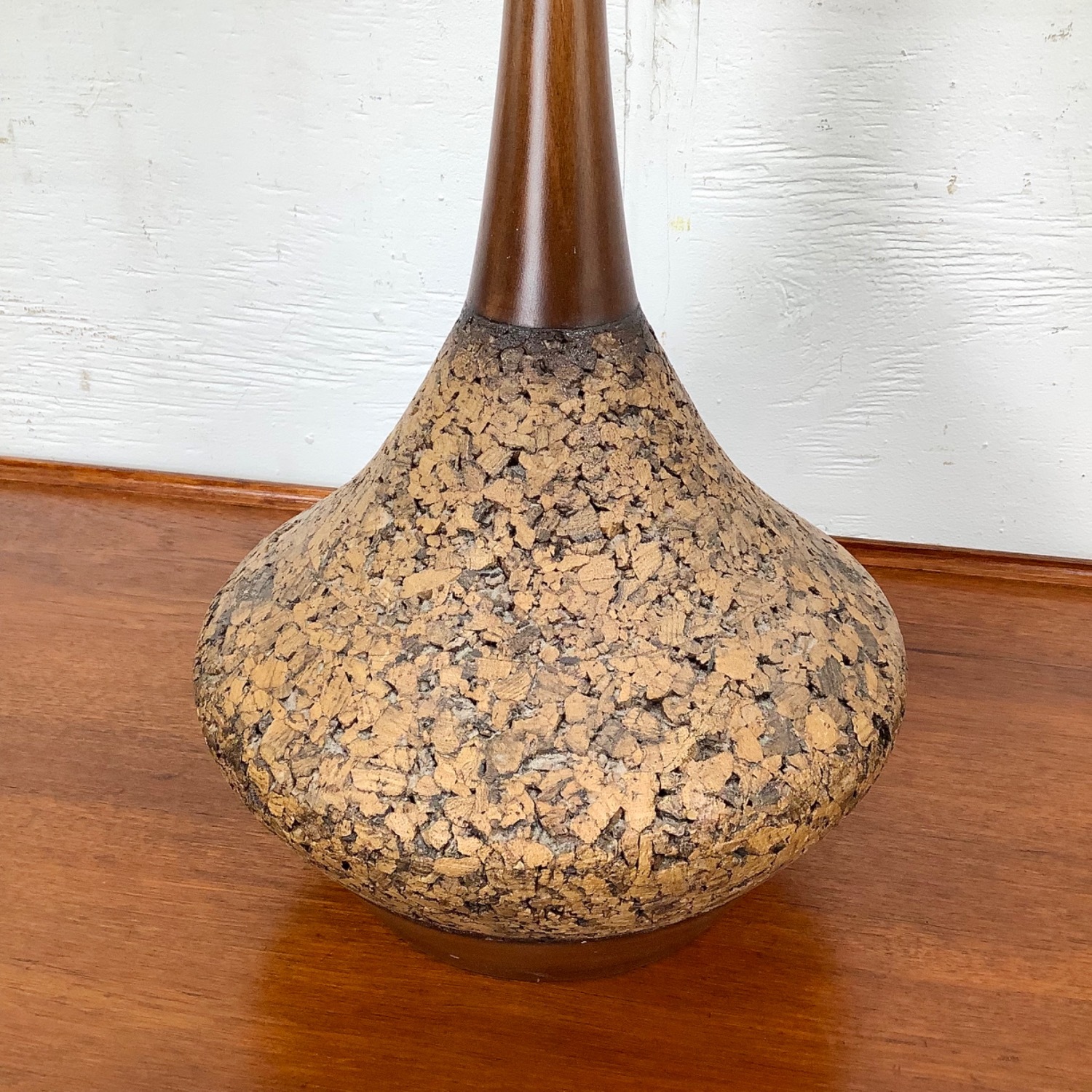 Mid-Century Tear Drop Cork Table Lamp - image-4