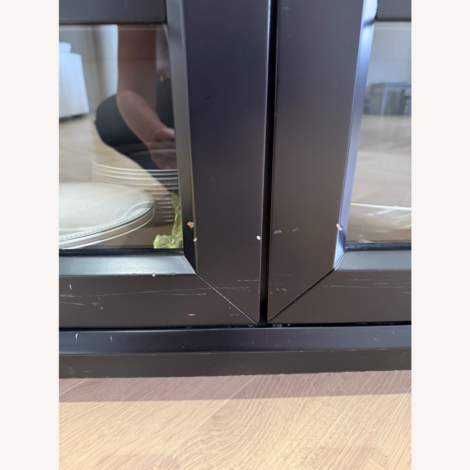 Contemporary Media / China Cabinet - image-5