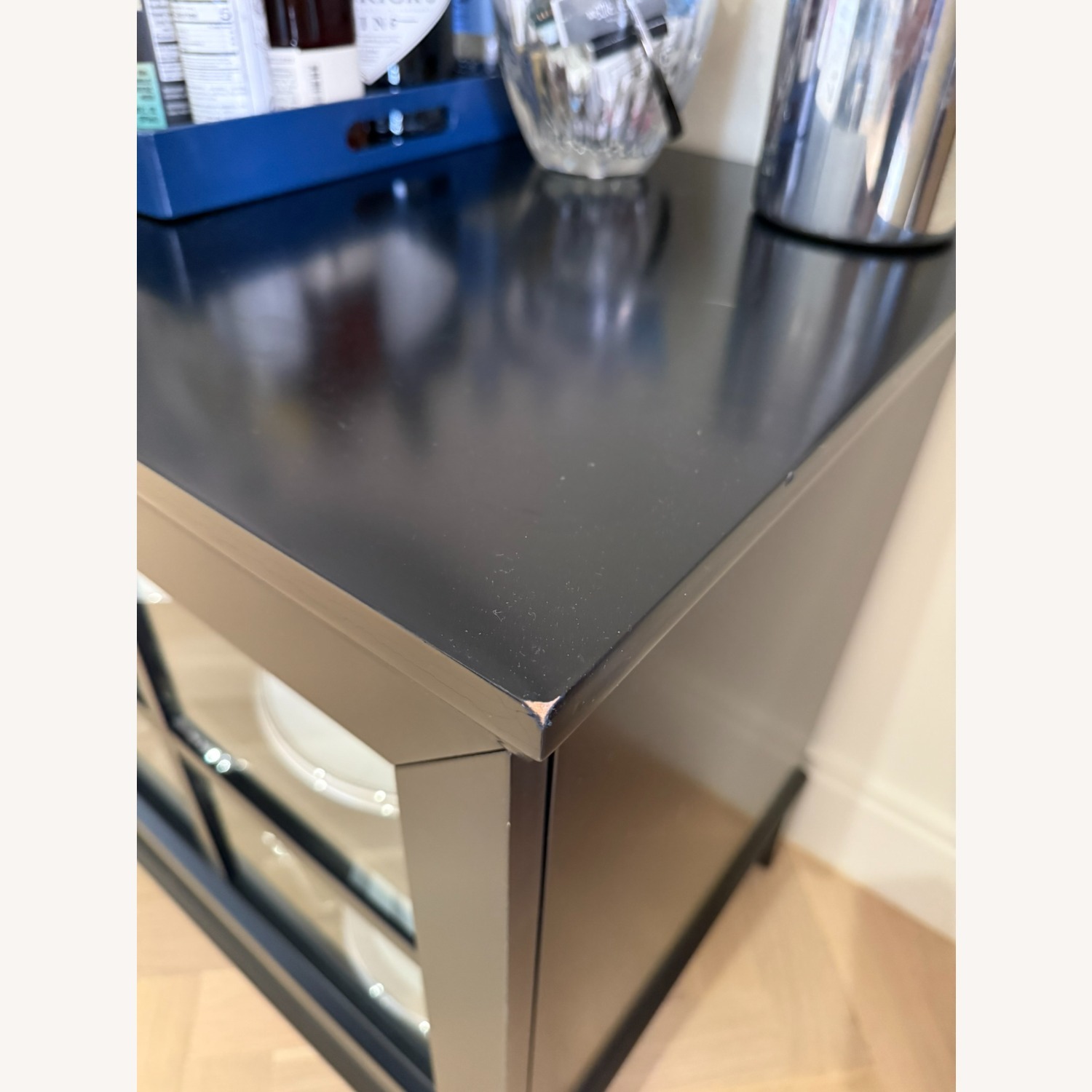 Contemporary Media / China Cabinet - image-3