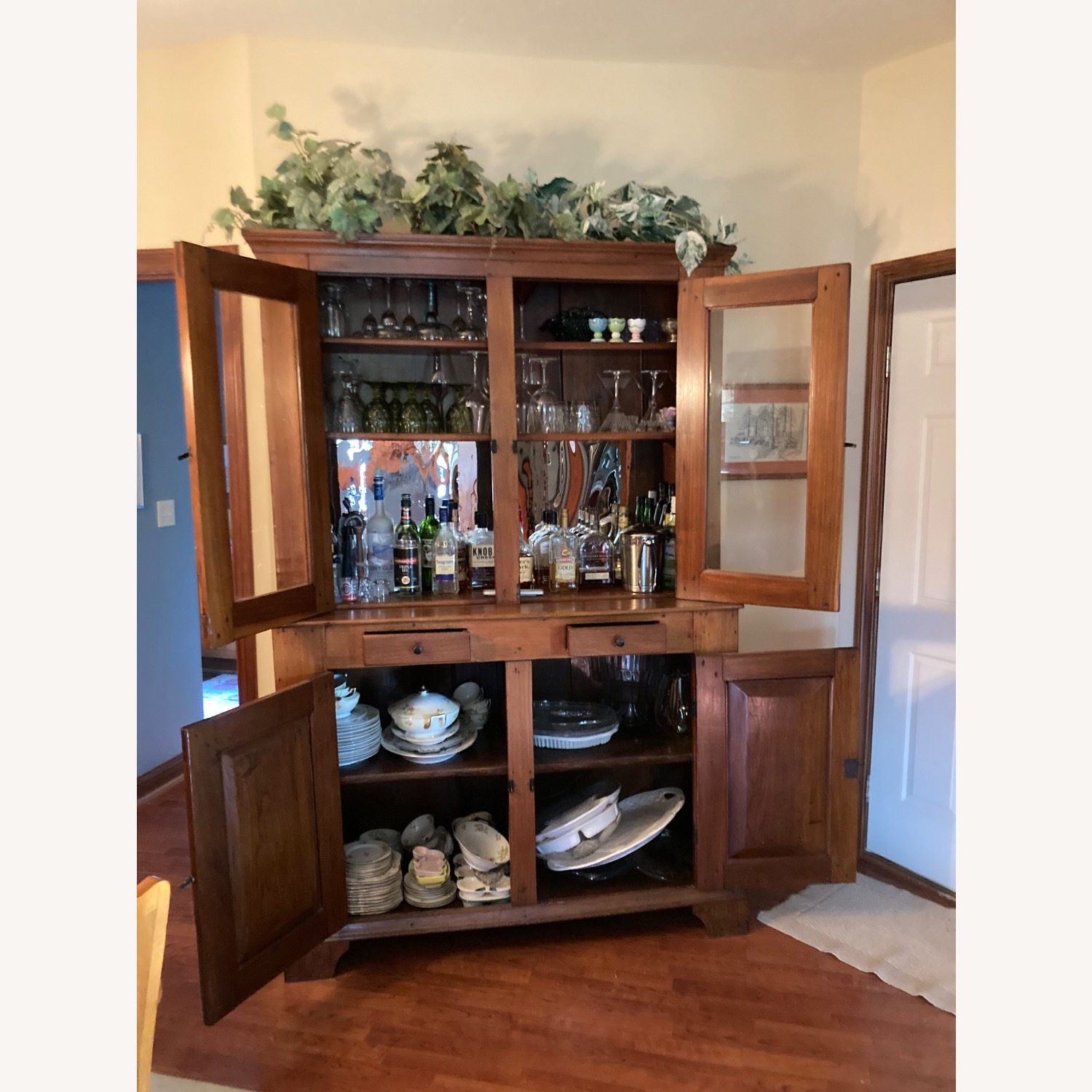 Step back Cupboard - image-2