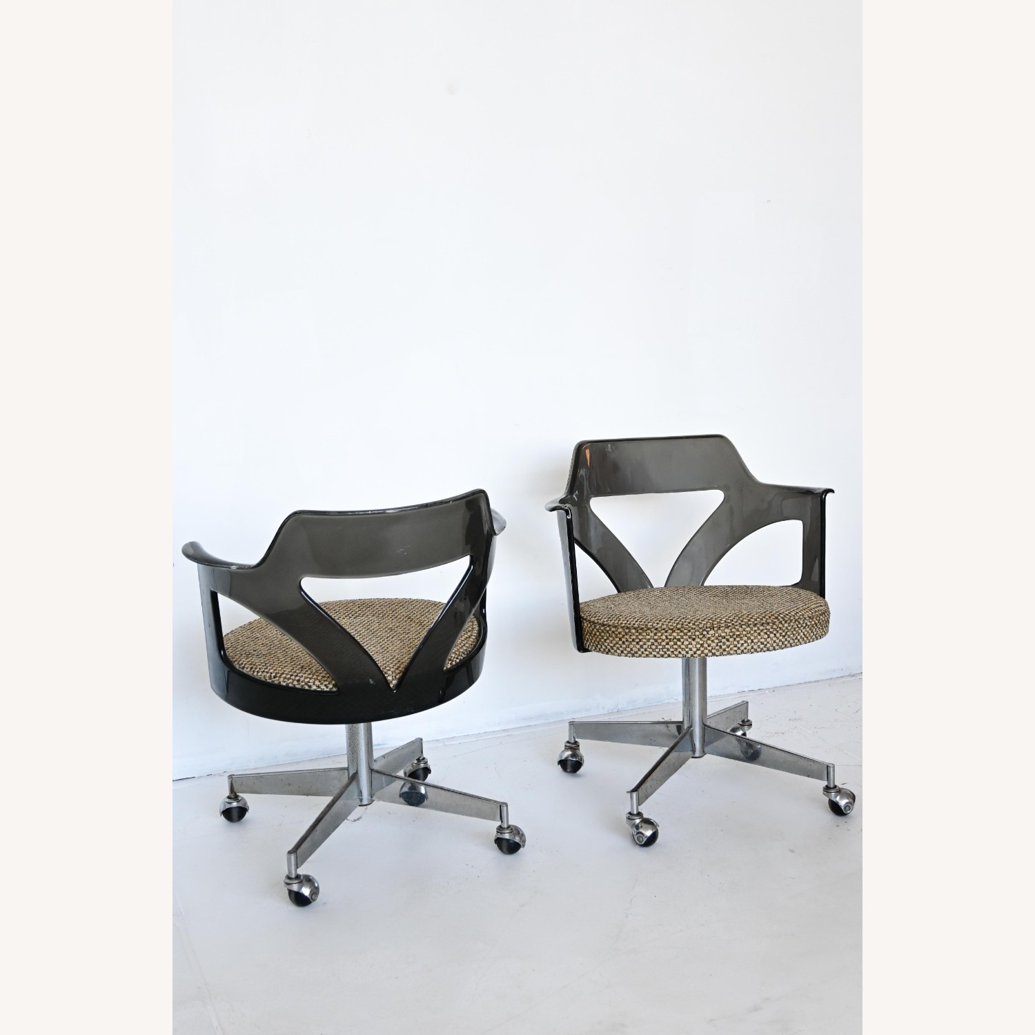 Space Age Lucite Chair by Conwed Acrylic & Chrome - image-1