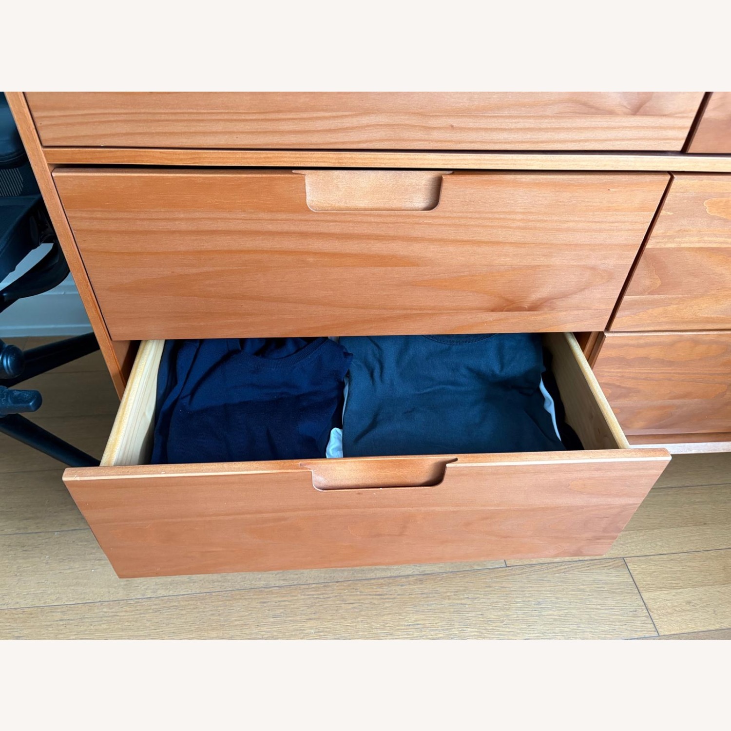 Yarber 6 Drawer Solid Wood Double Dresser - image-3